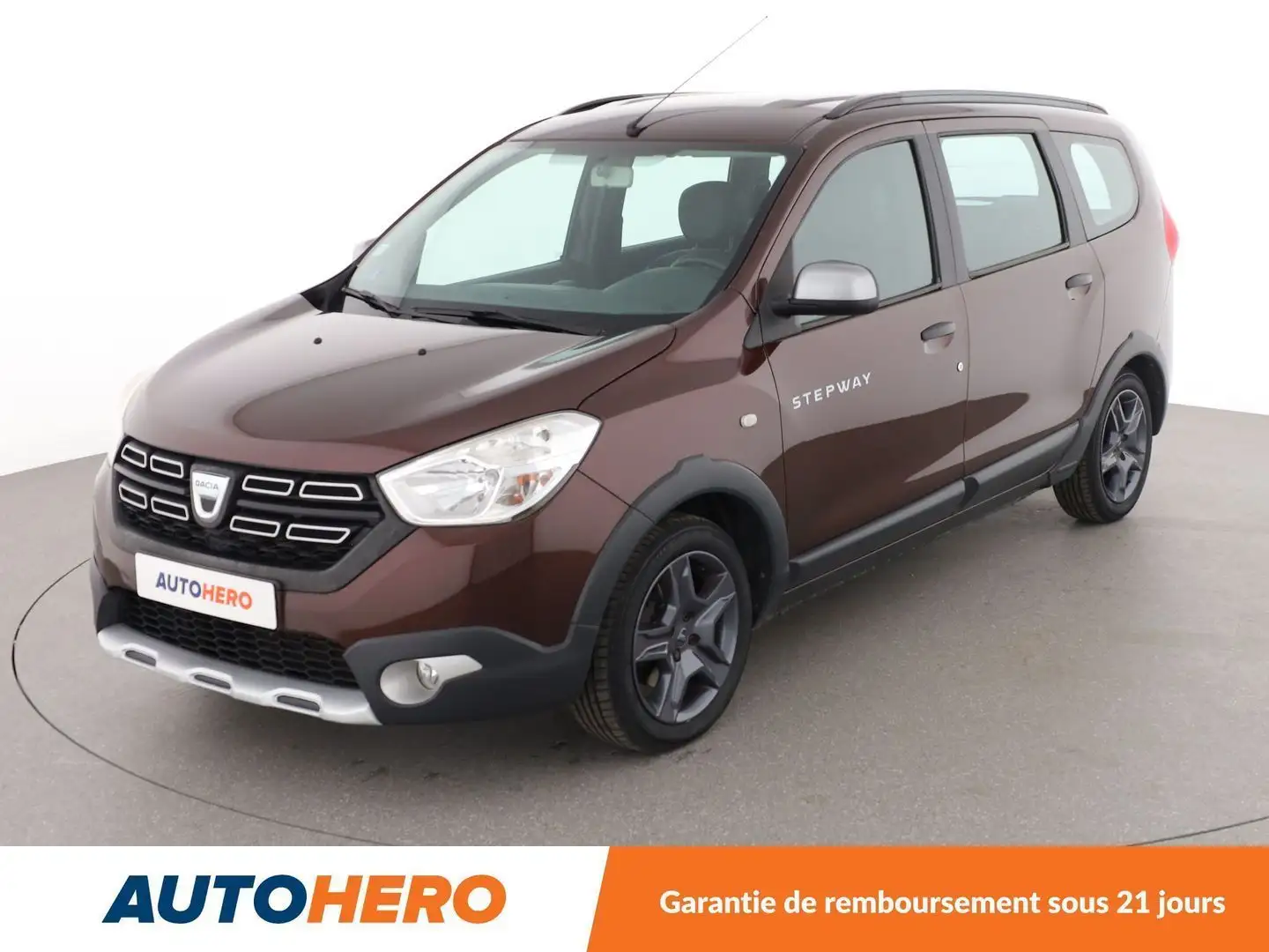 Dacia Lodgy 1.2 TCe Explorer Brun - 1