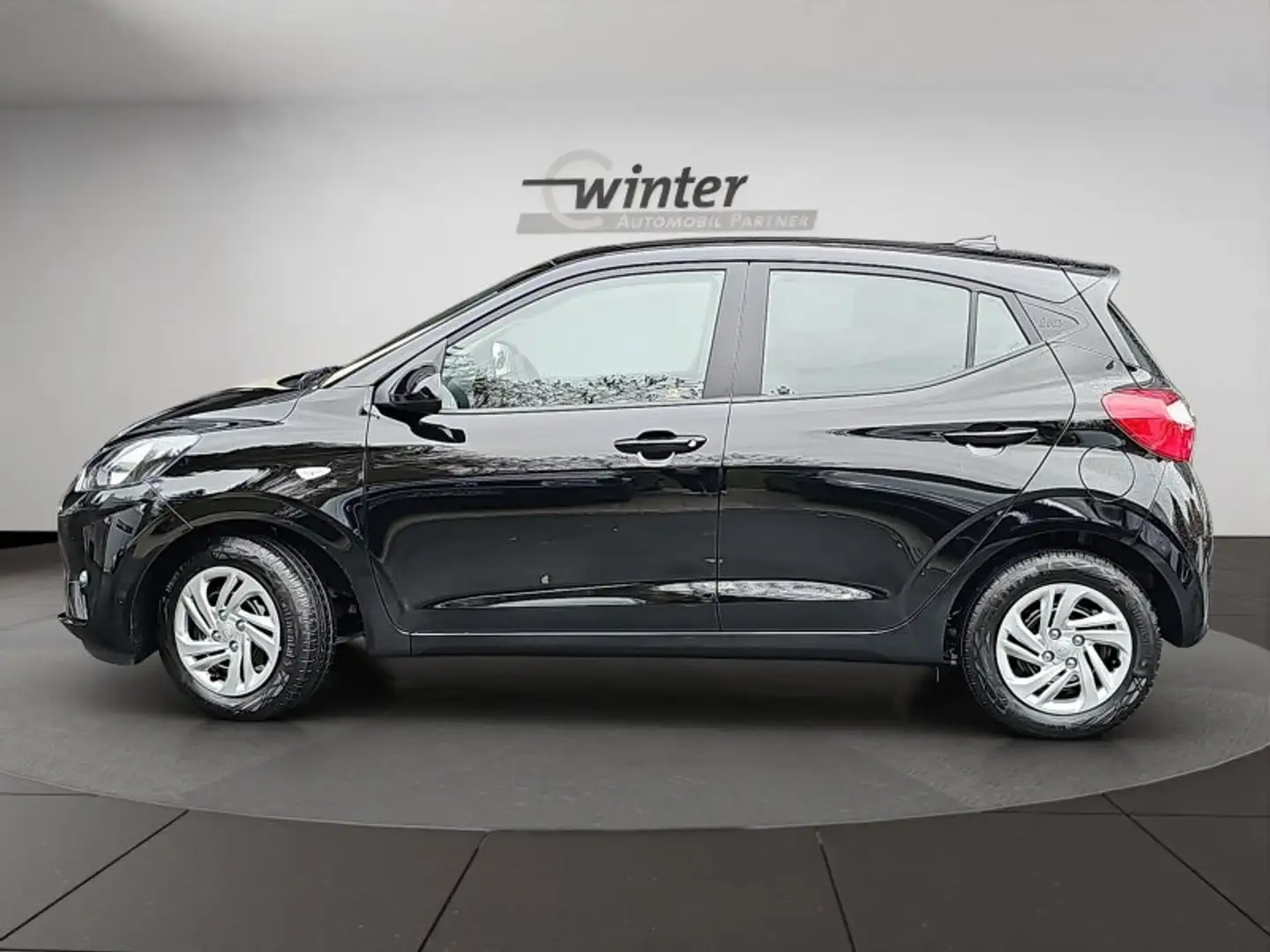 Hyundai i10 1.0 MJ25 SELECT NAVI/PDC/DAB Schwarz - 2