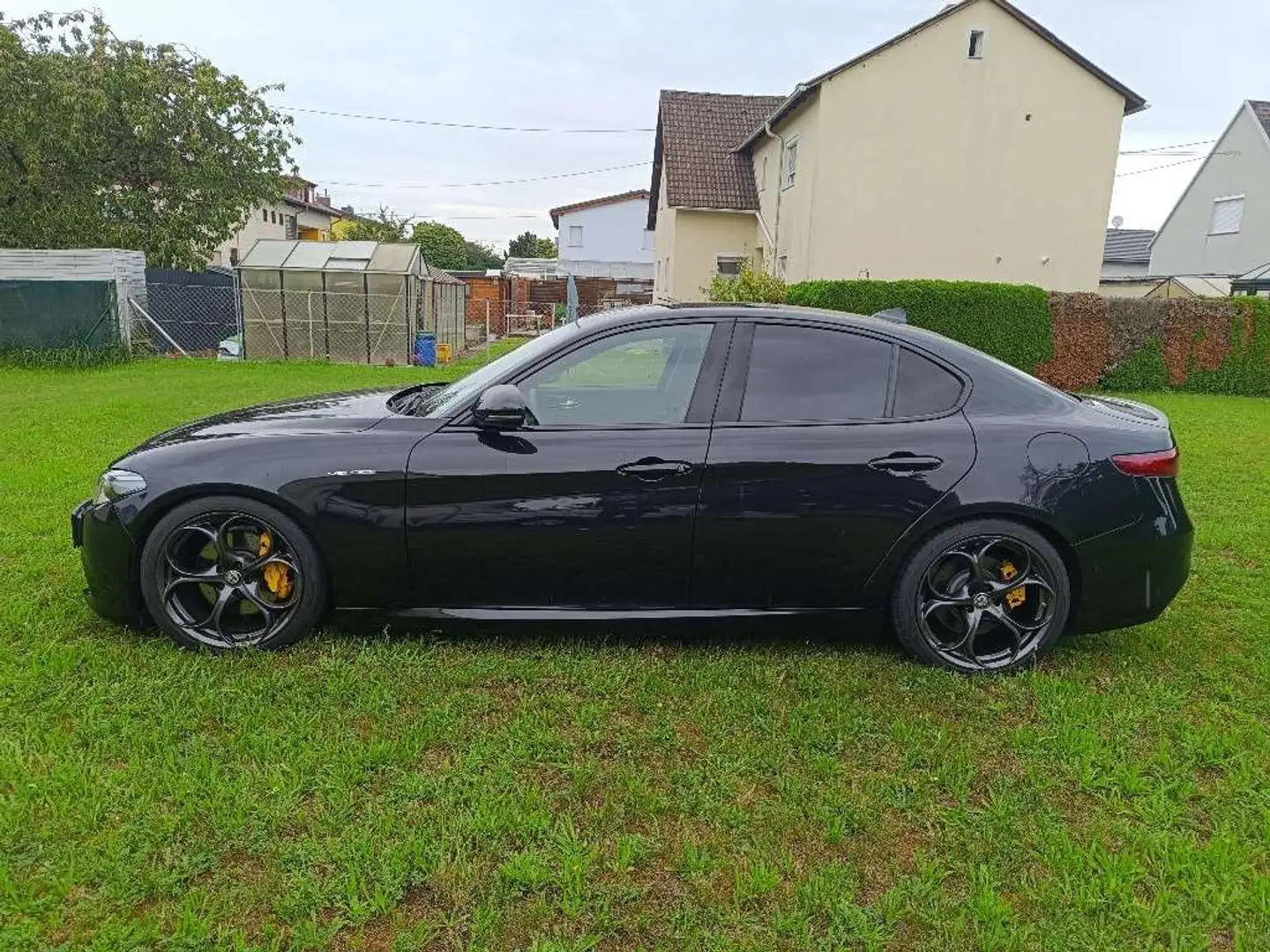 Alfa Romeo Giulia Giulia Veloce 2,2 210 AT AWDVeloce Schwarz - 1