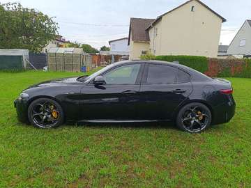 Giulia Veloce 2,2 210 AT AWDVeloce