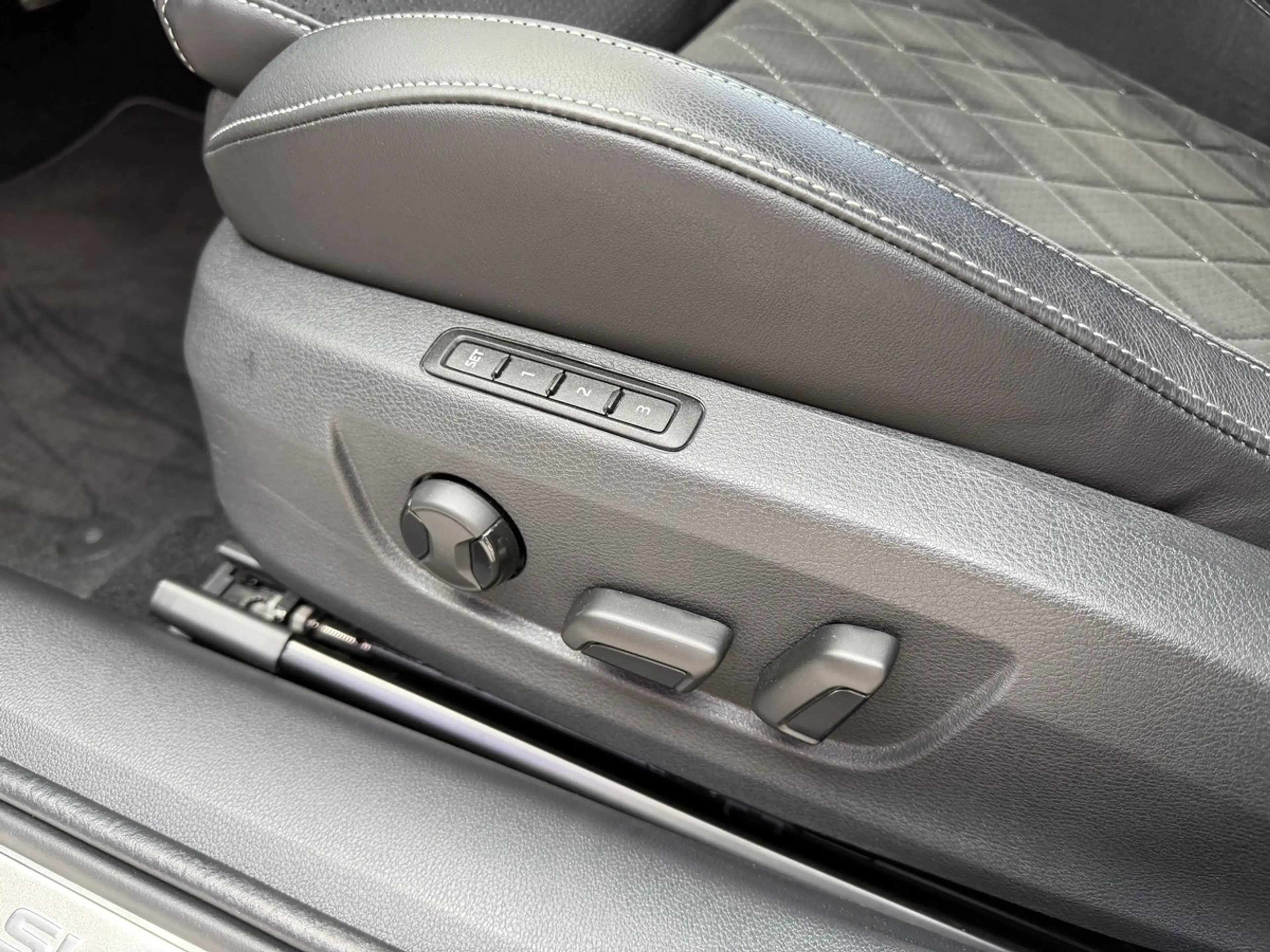 Skoda Superb Combi 1.5 TSI ACT Sportline OPF (EURO 6d) — photo 11
