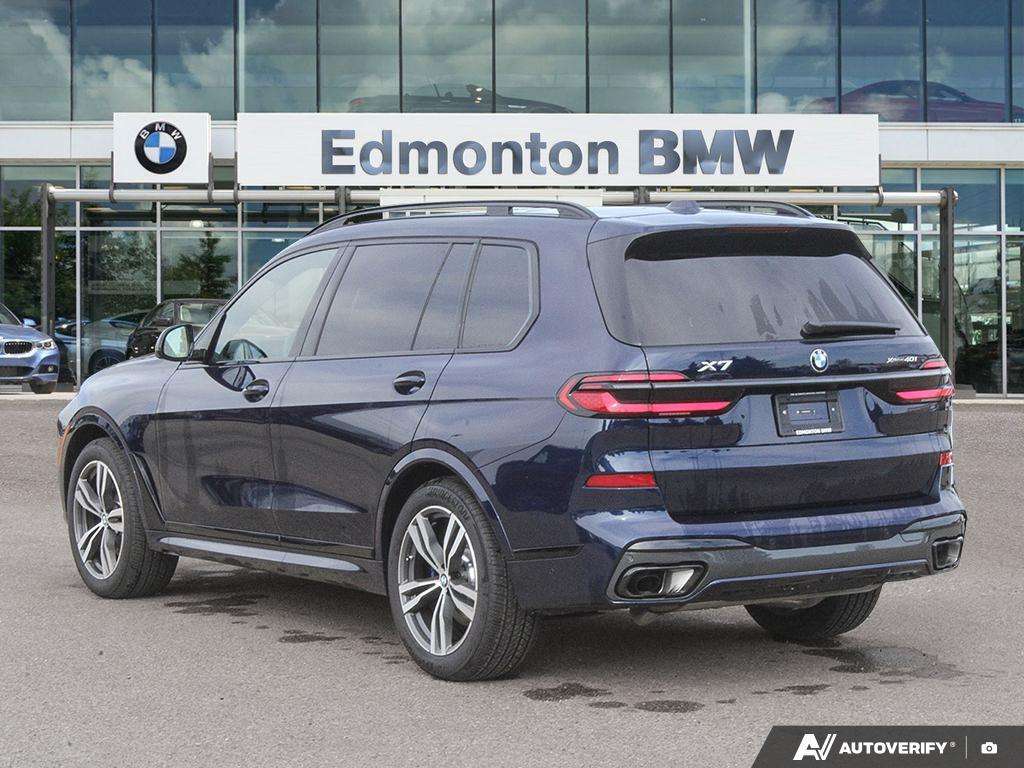 2026 BMW X7