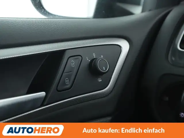 Volkswagen Golf view 26