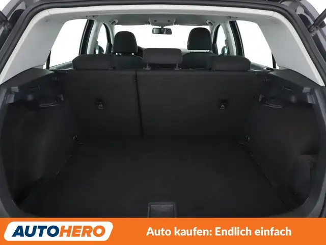 Volkswagen Golf view 17