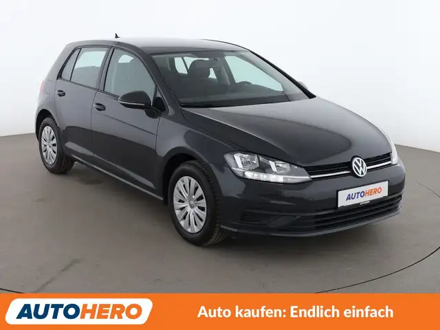Volkswagen Golf view 8