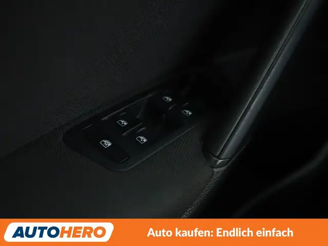 Volkswagen Golf view 25