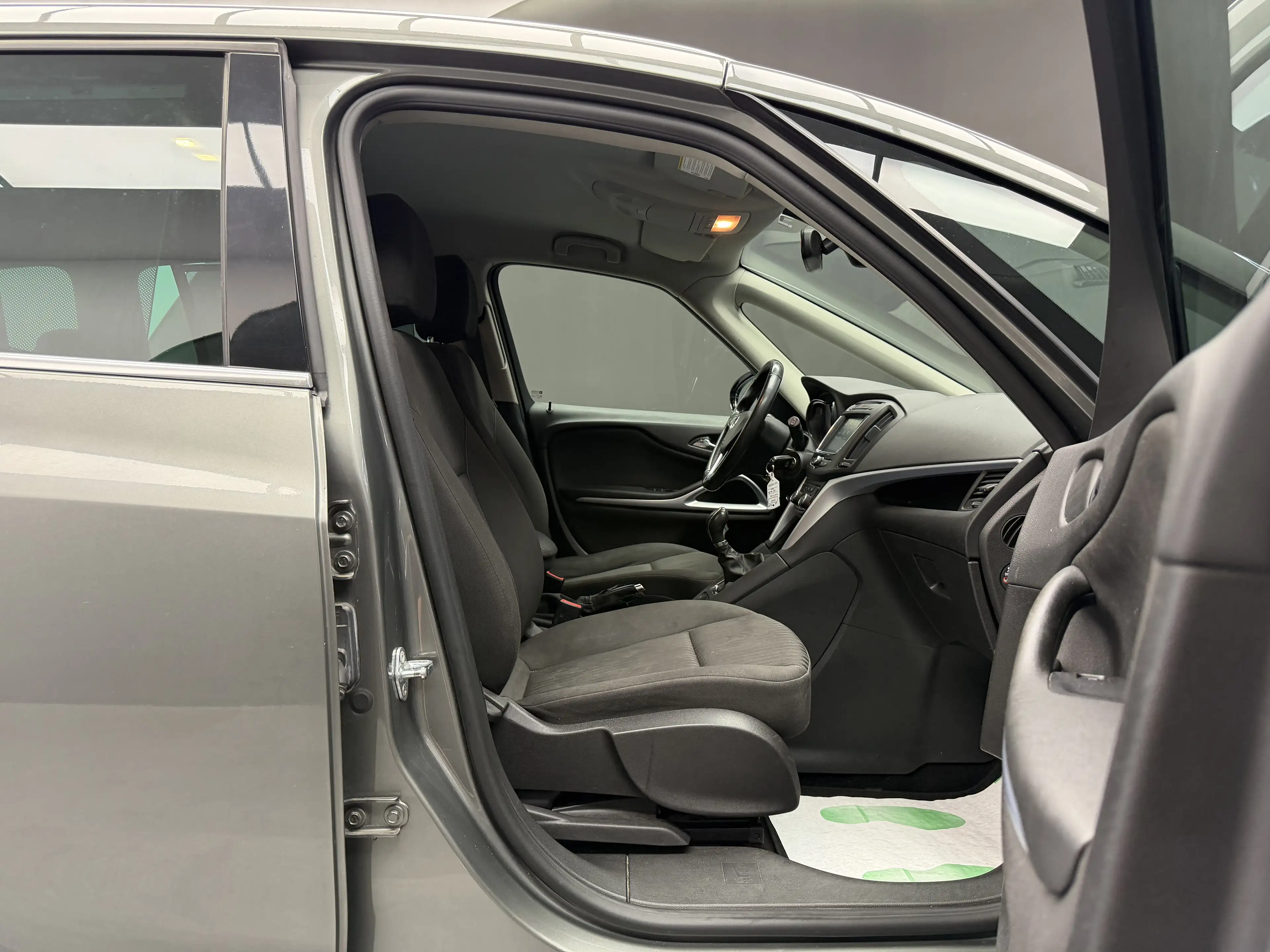 Opel Zafira Tourer 1.6 CDTi ECOTEC Edition * 1ER PROP + GPS + CAMÉRA — photo 9