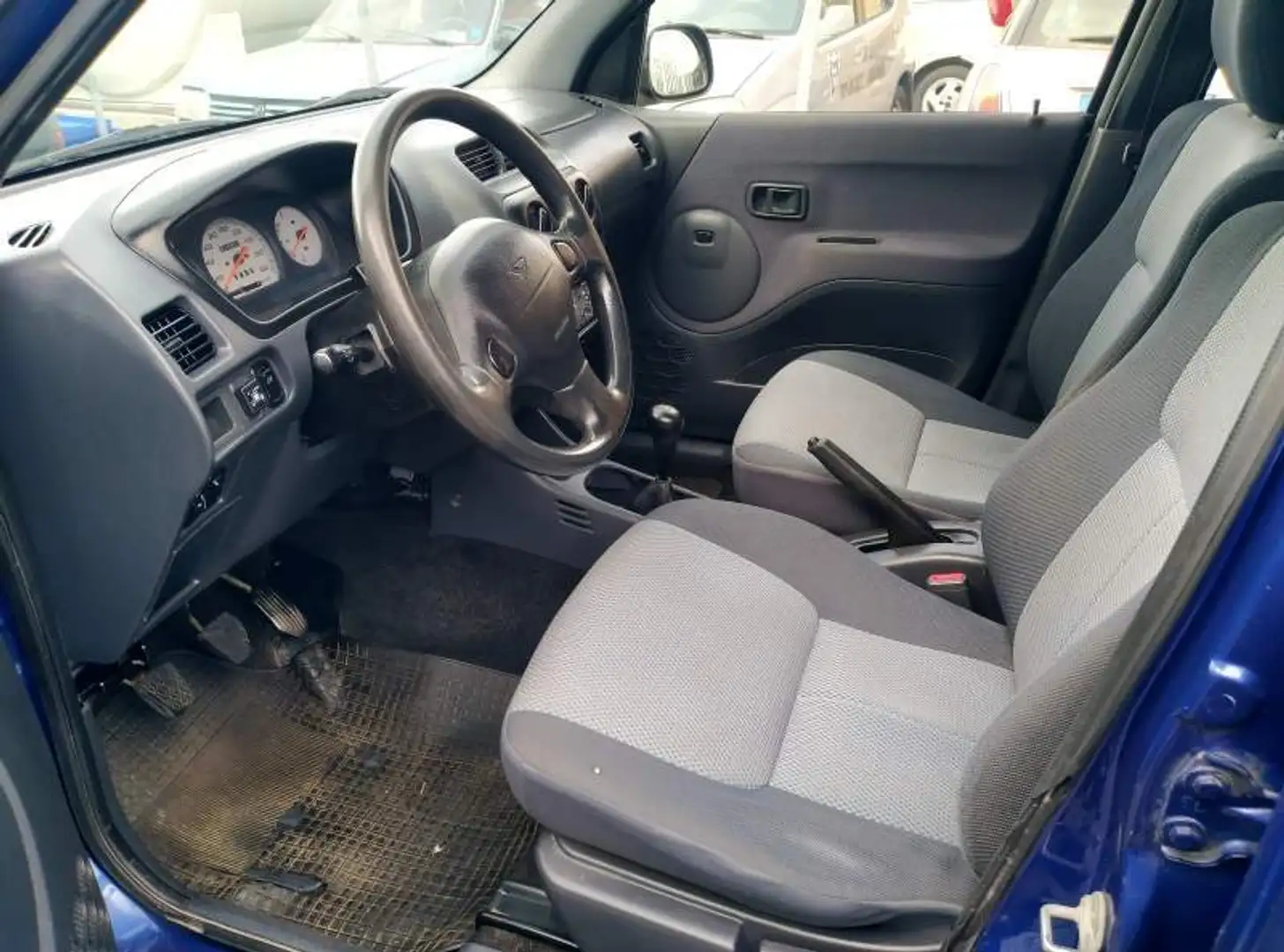 Daihatsu Terios PROBLEMI AL CIRCUITO ACQUA MOTORE Azul - 1