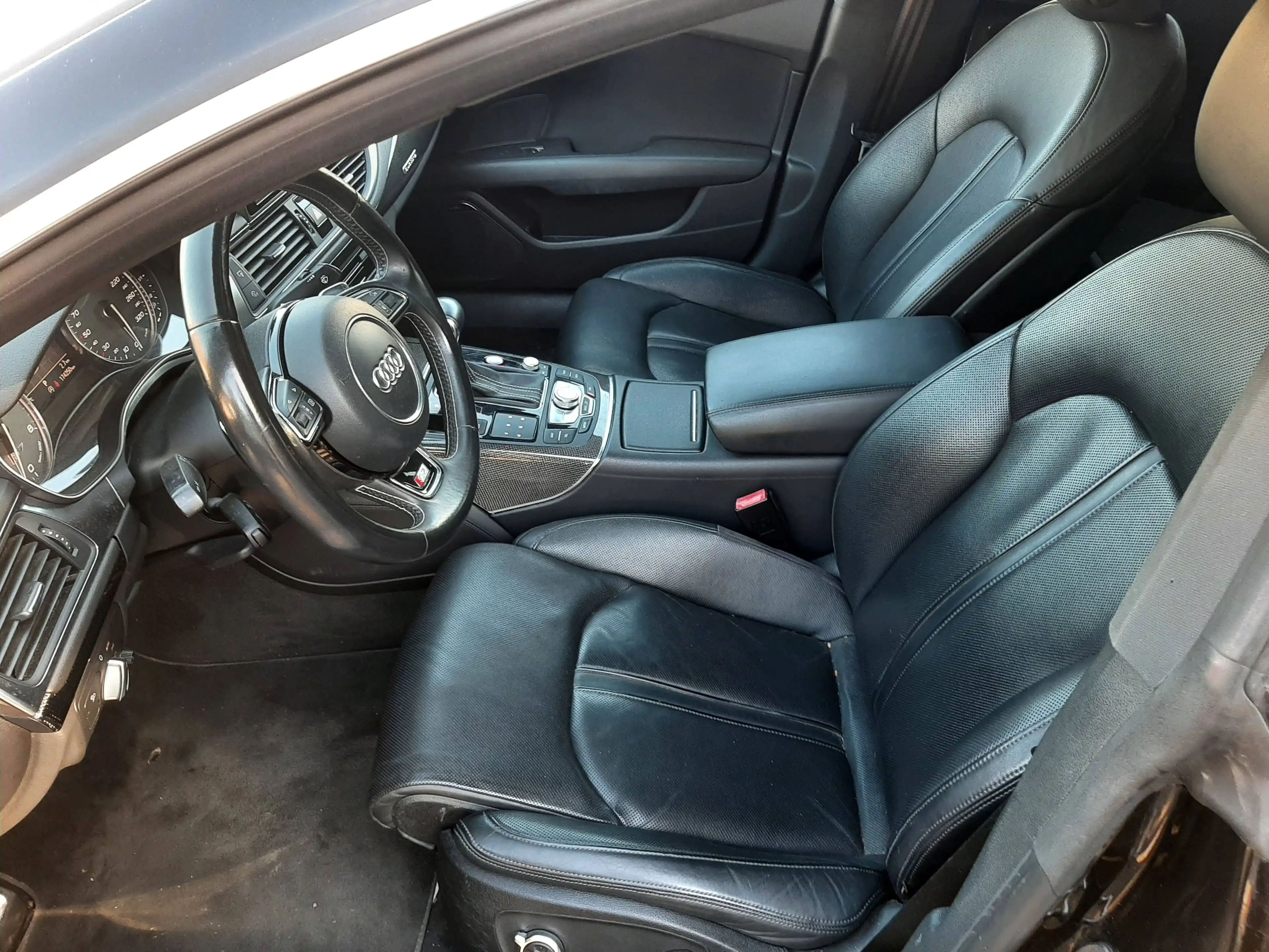 Audi S7 4.0 TFSI quattro — photo 11