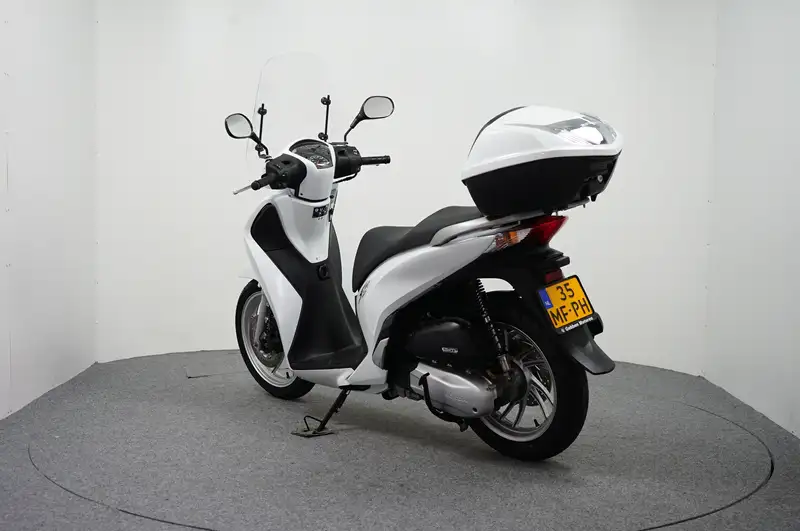 Honda SH 150 - foto 6