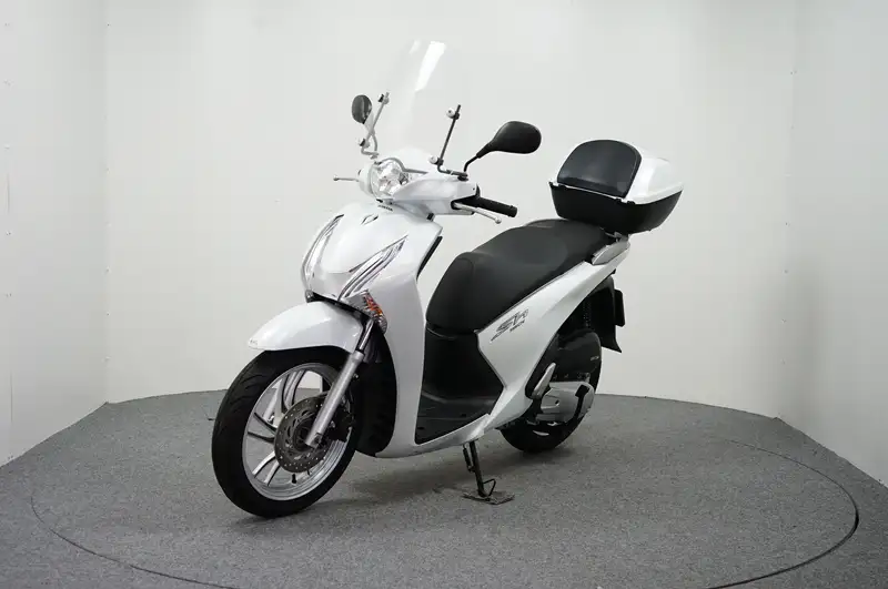 Honda SH 150 - foto 4