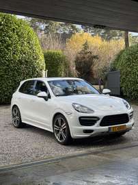 4.8i V8 GTS Tiptronic S