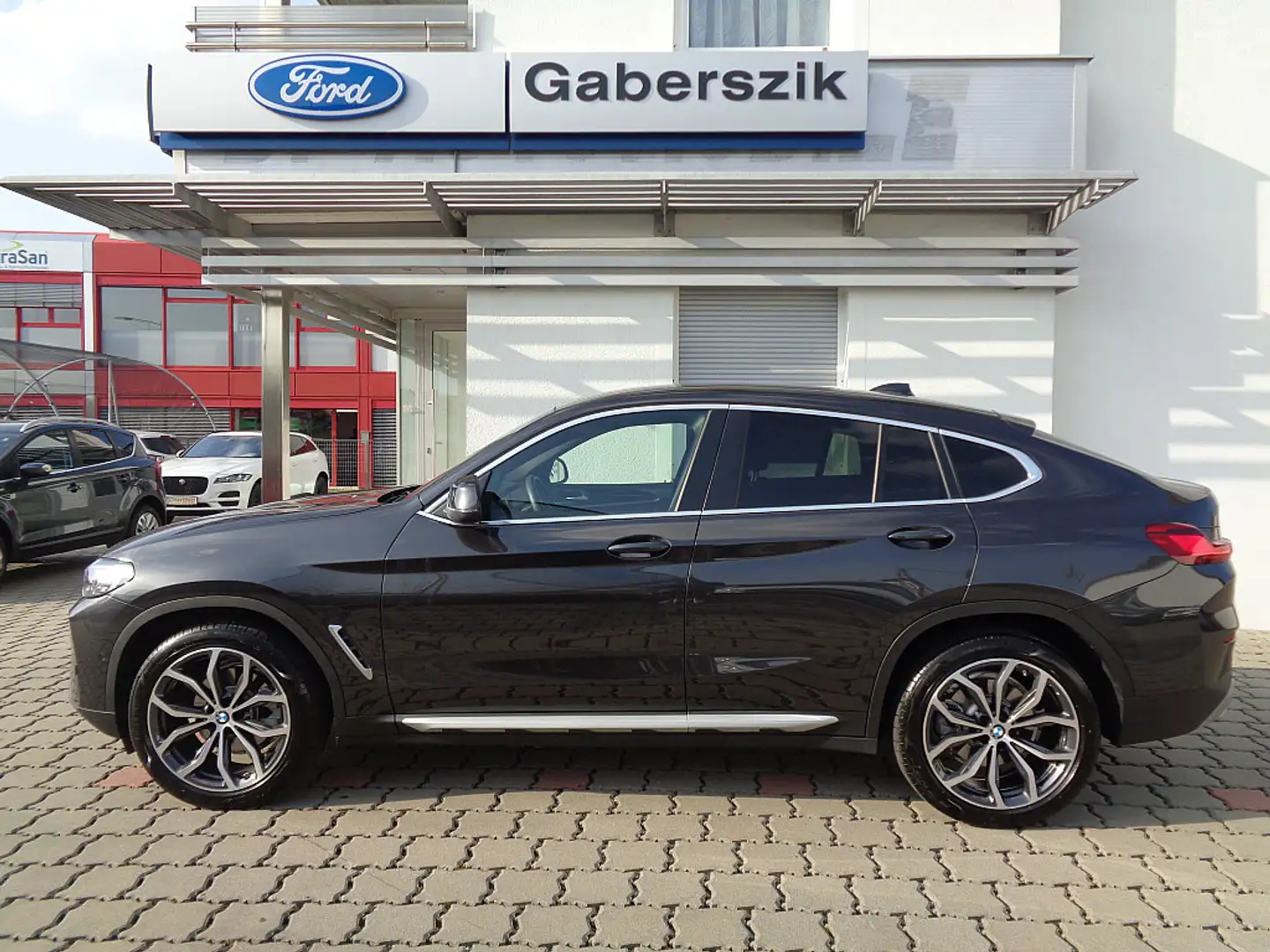 BMW X4 xDrive20i Aut. Luxury Line Grau - 2
