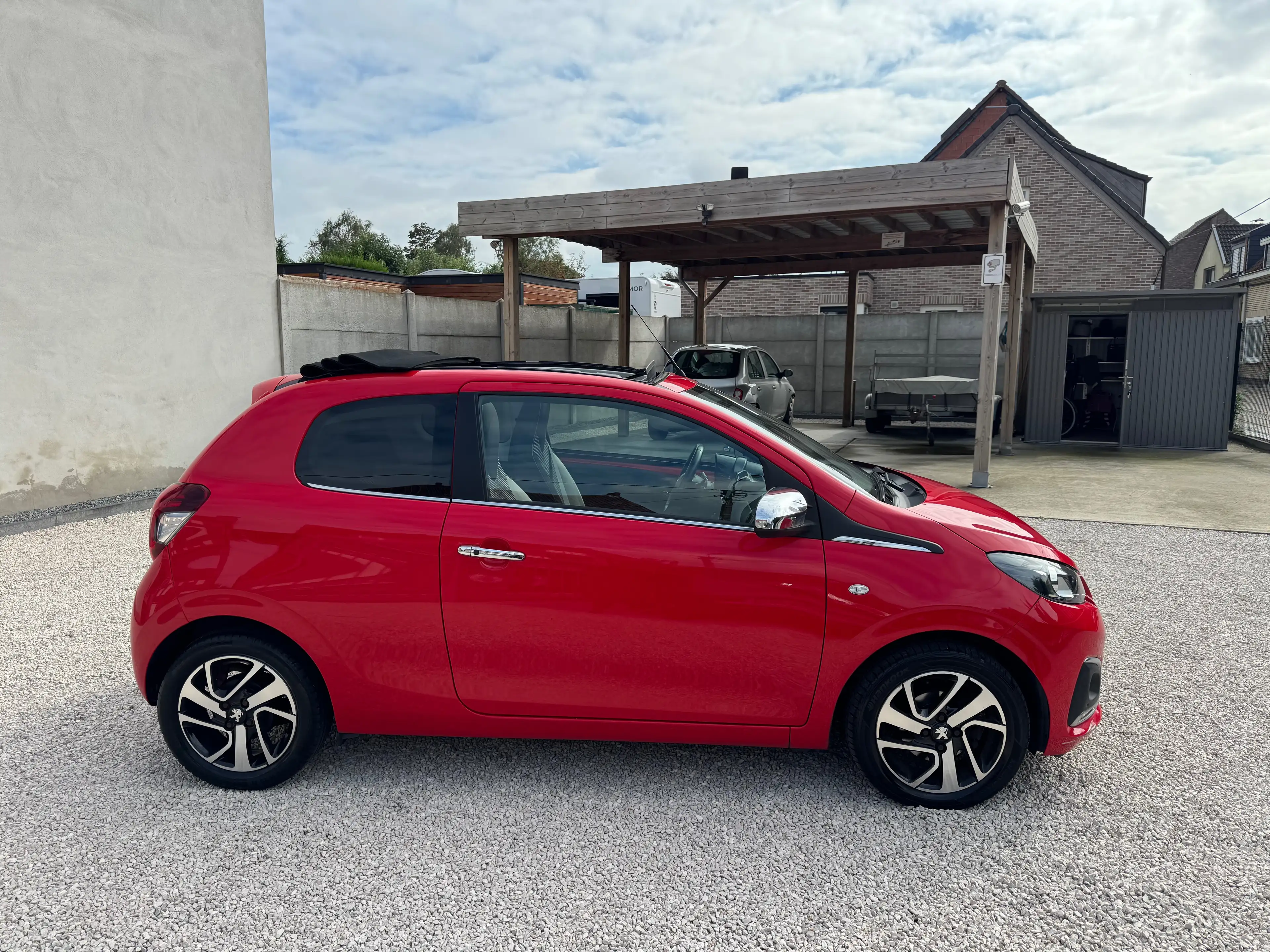 Peugeot 108 108 1.0 VTi Top! Allure ETG — photo 8
