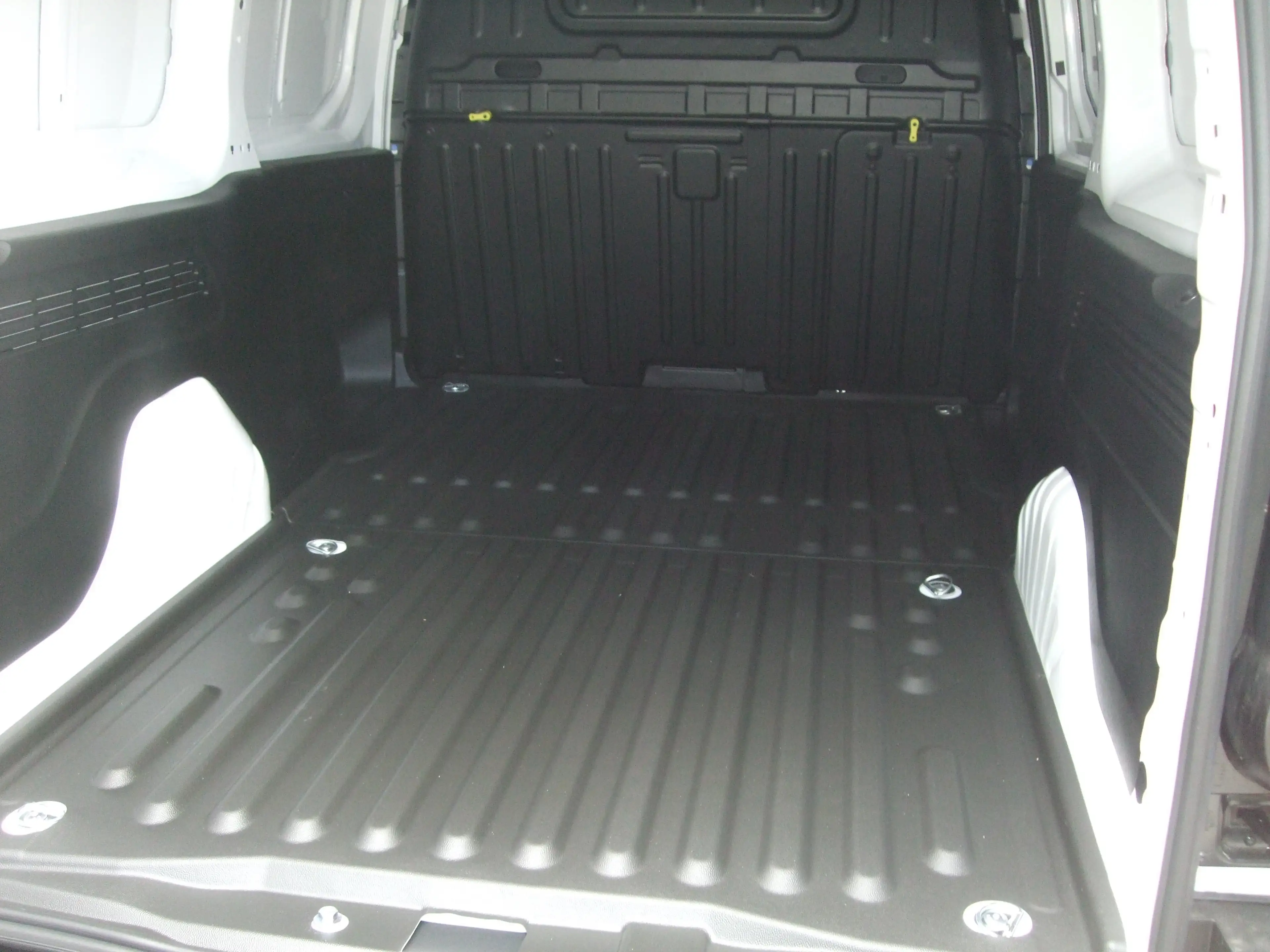 Peugeot Partner Lang BHDI 100 — photo 10