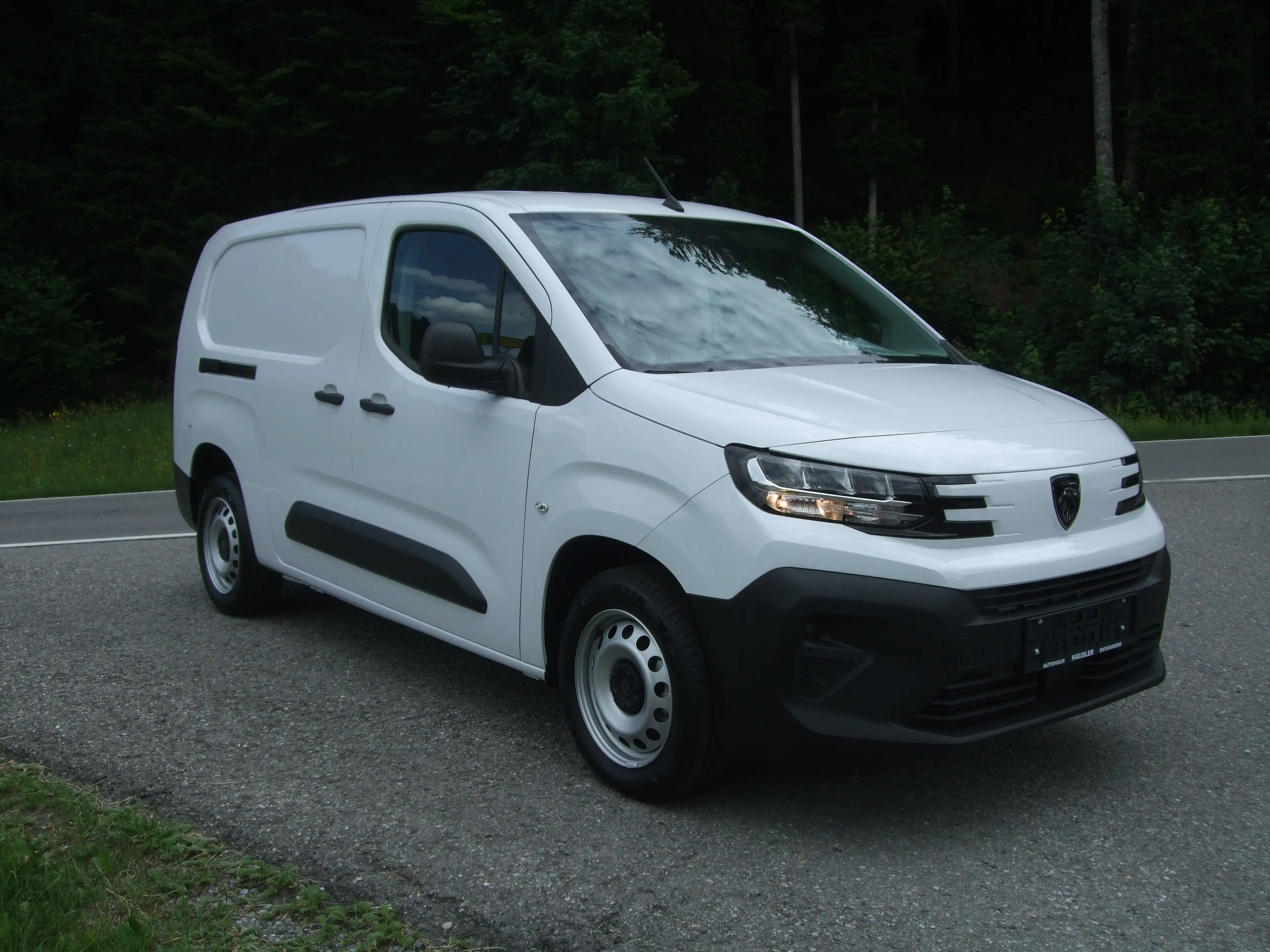 Peugeot Partner Lang BHDI 100 — photo 3