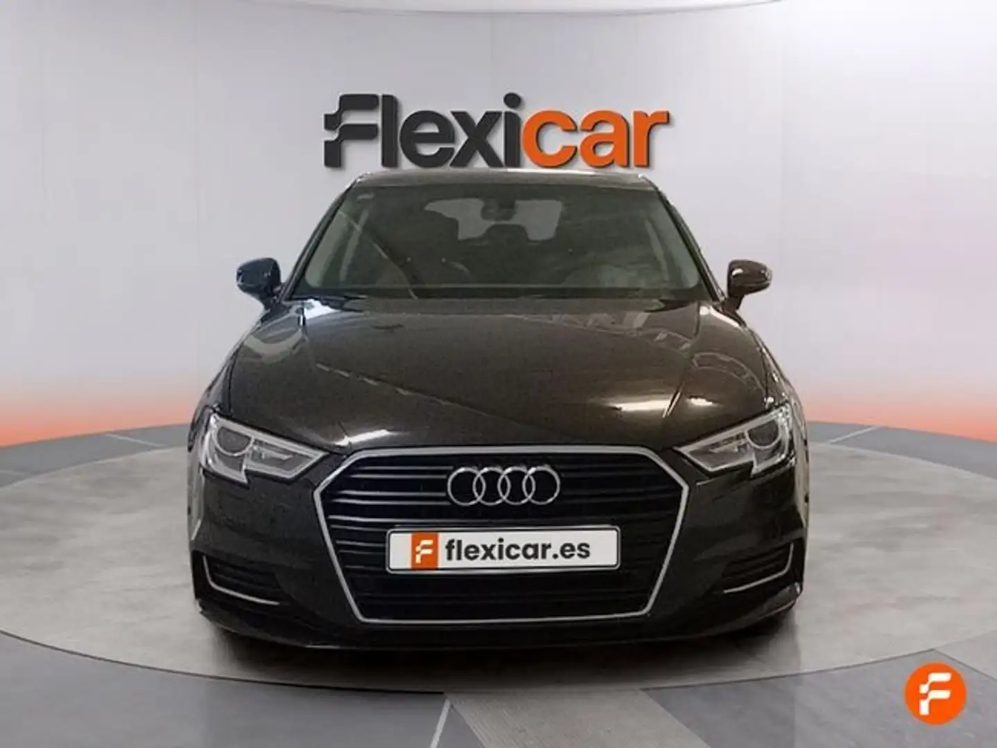 Audi A3 Sedan 1.6 TDI clean d 110CV S tro S line Gris - 2