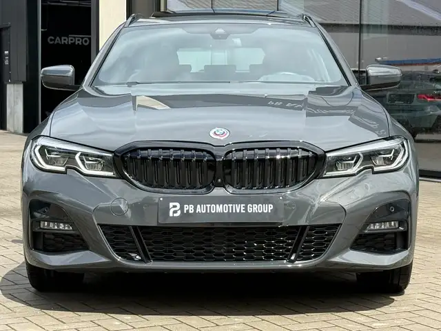 BMW 3 Series view 2