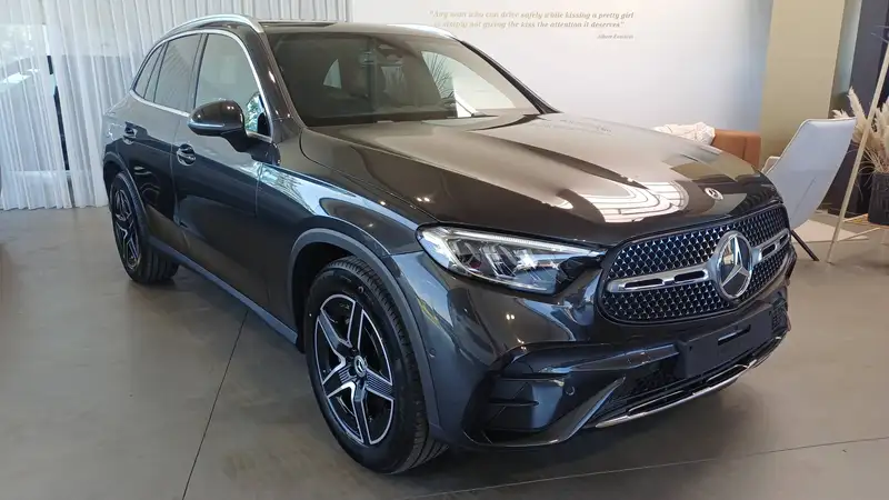 MERCEDES-BENZ Glc