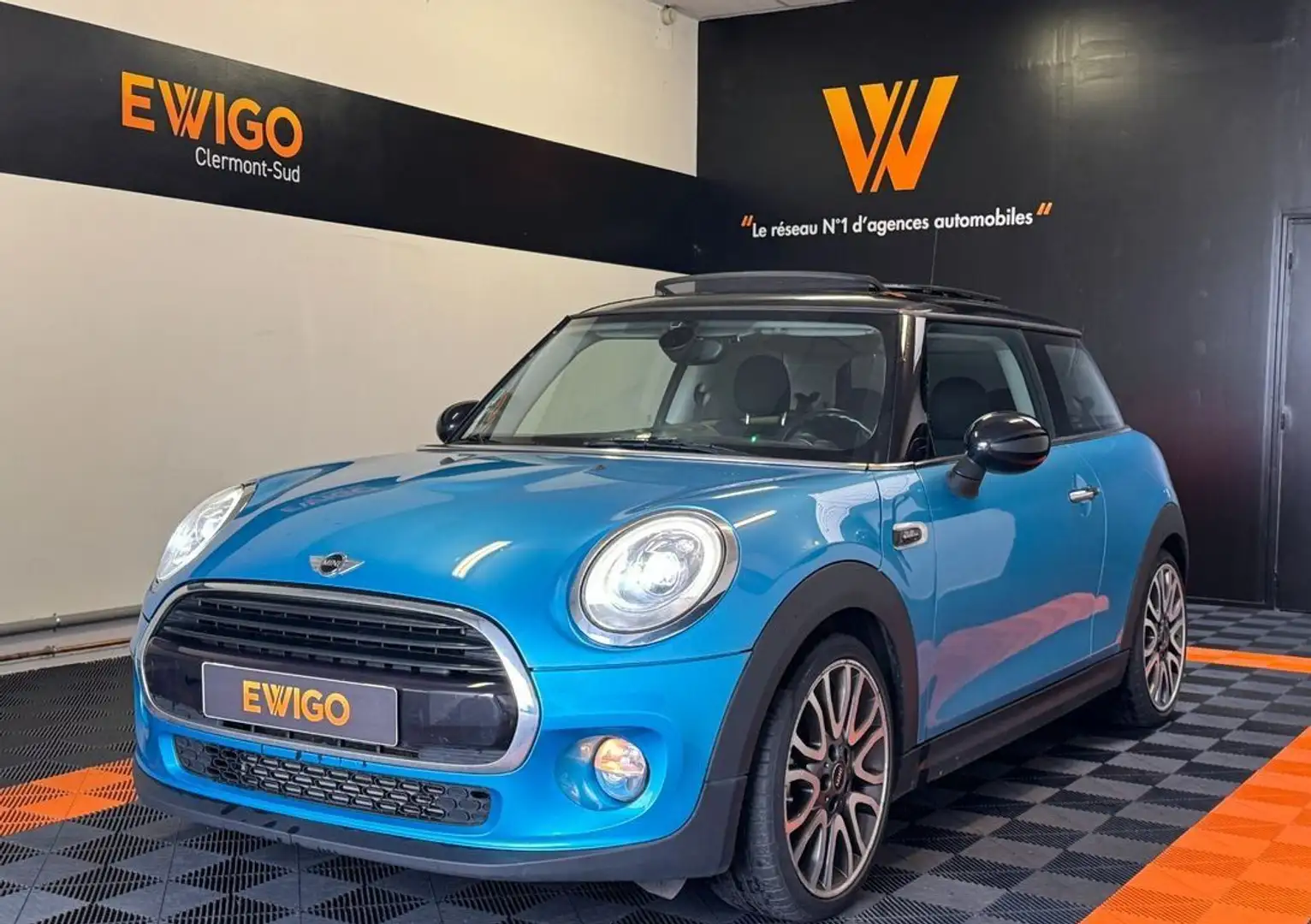 MINI Cooper 1.5 136ch blackfriars toit ouvrant pano Blau - 1