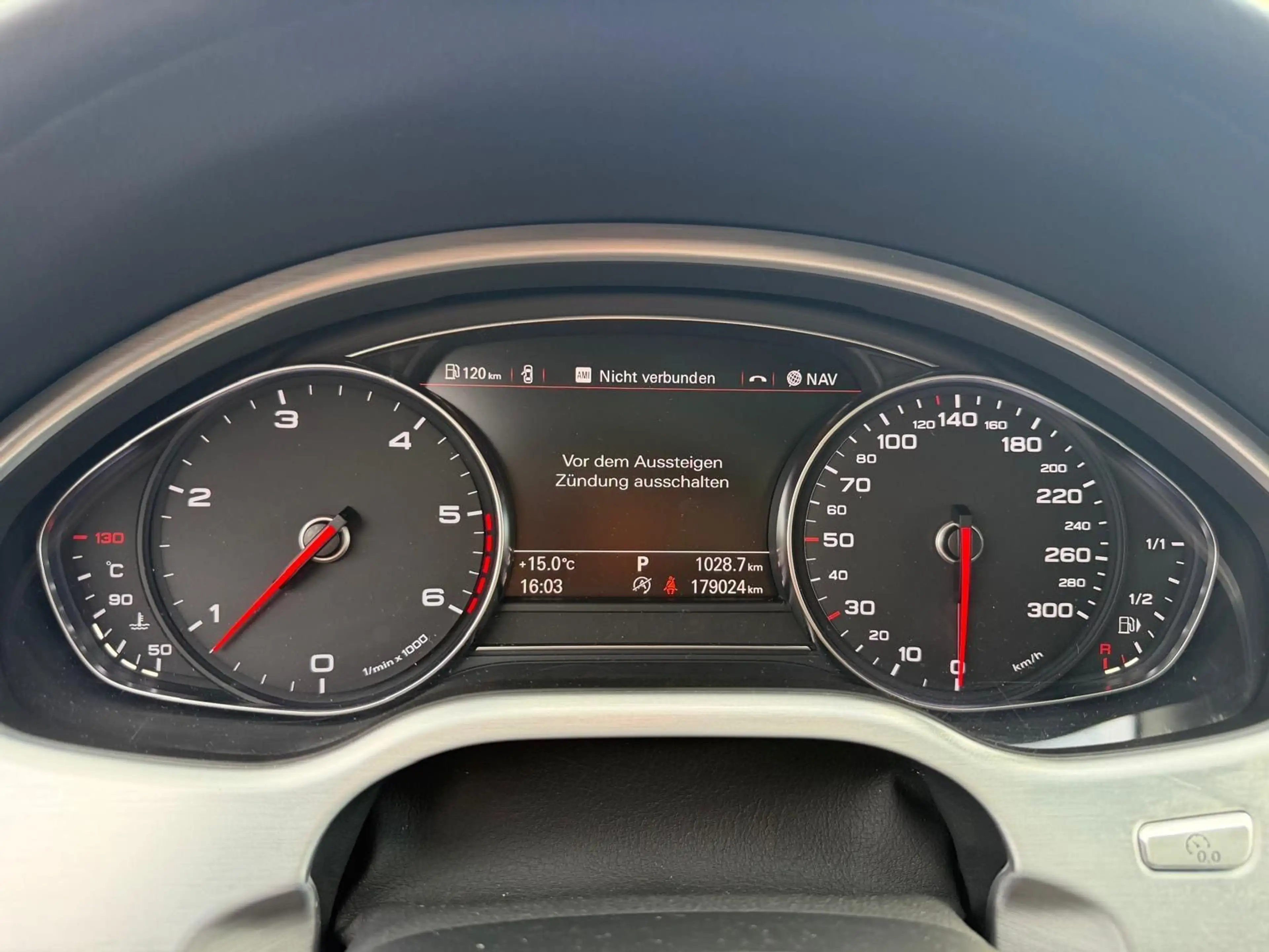 Audi A8 3.0 TDI NAVI*KAMERA*TOTWINKEL*HEAD-UP*SD*SHZ* — photo 11