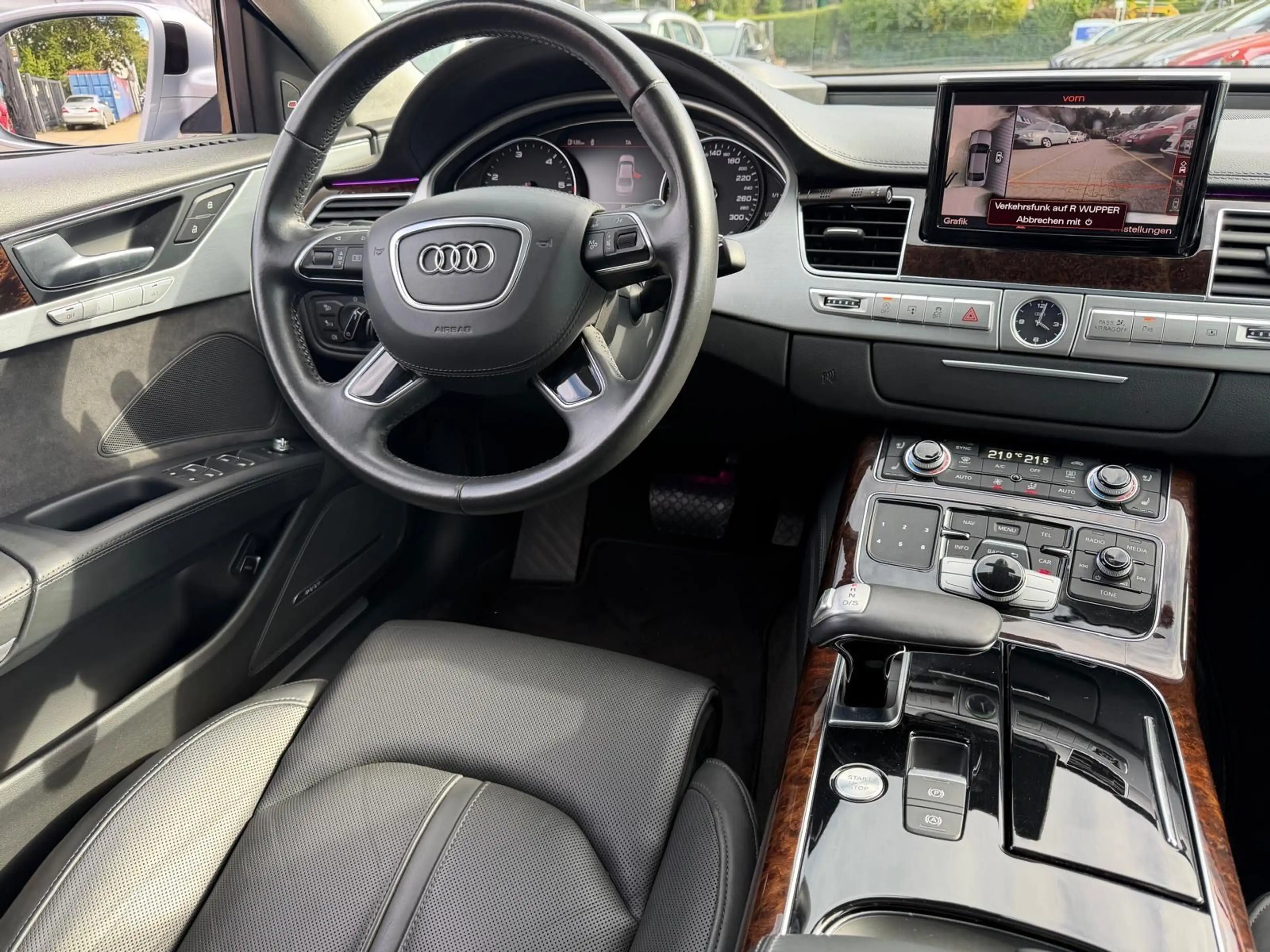 Audi A8 3.0 TDI NAVI*KAMERA*TOTWINKEL*HEAD-UP*SD*SHZ* — photo 9