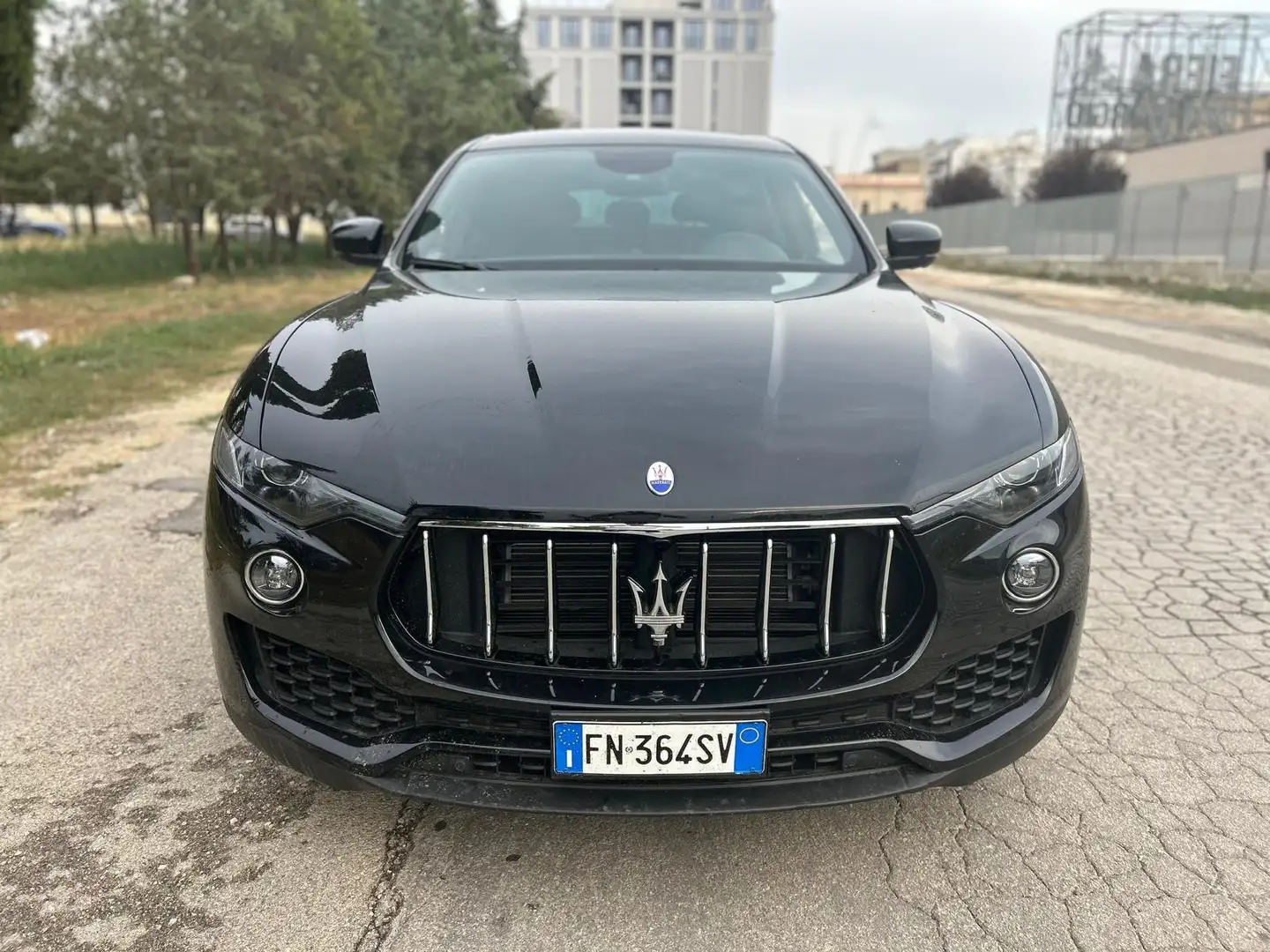 Maserati Levante 3.0 V6 Granlusso 250cv auto Nero - 2