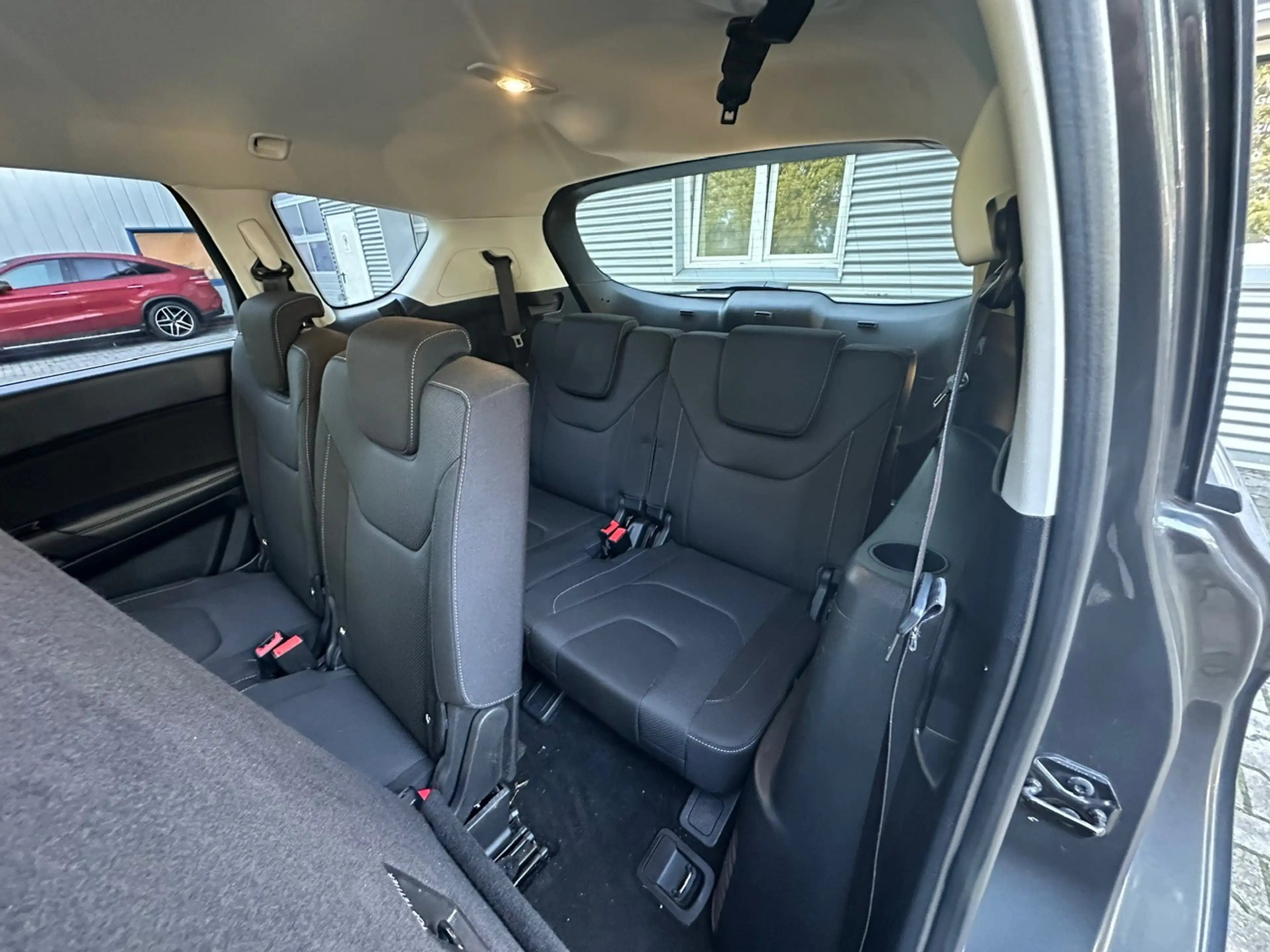 Ford S-Max 1,5 EcoBoost / "Titanium" / 7 Sitze !! — photo 14