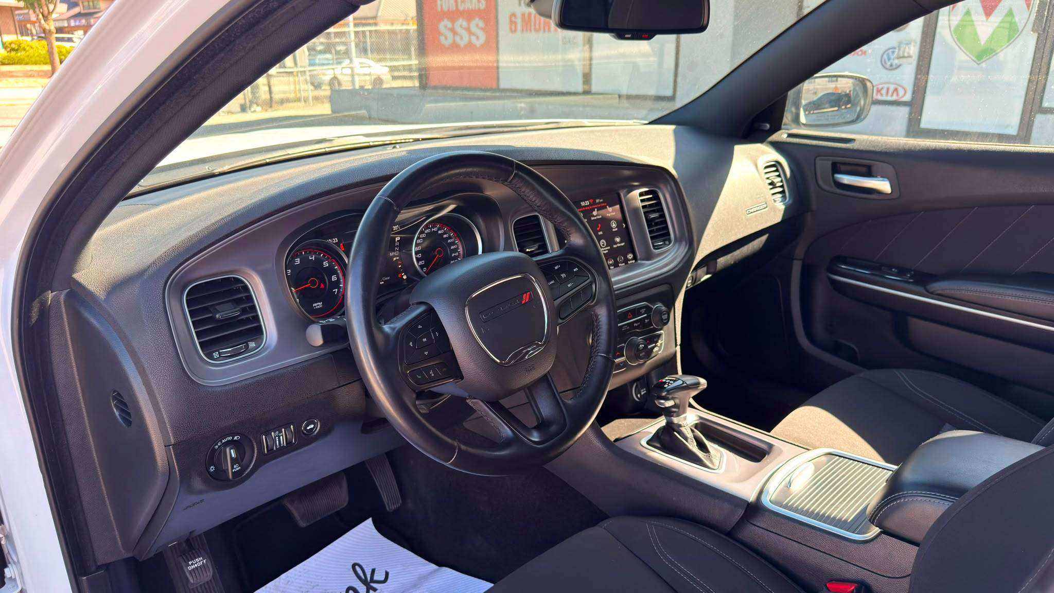 2023 Dodge Charger — view 9