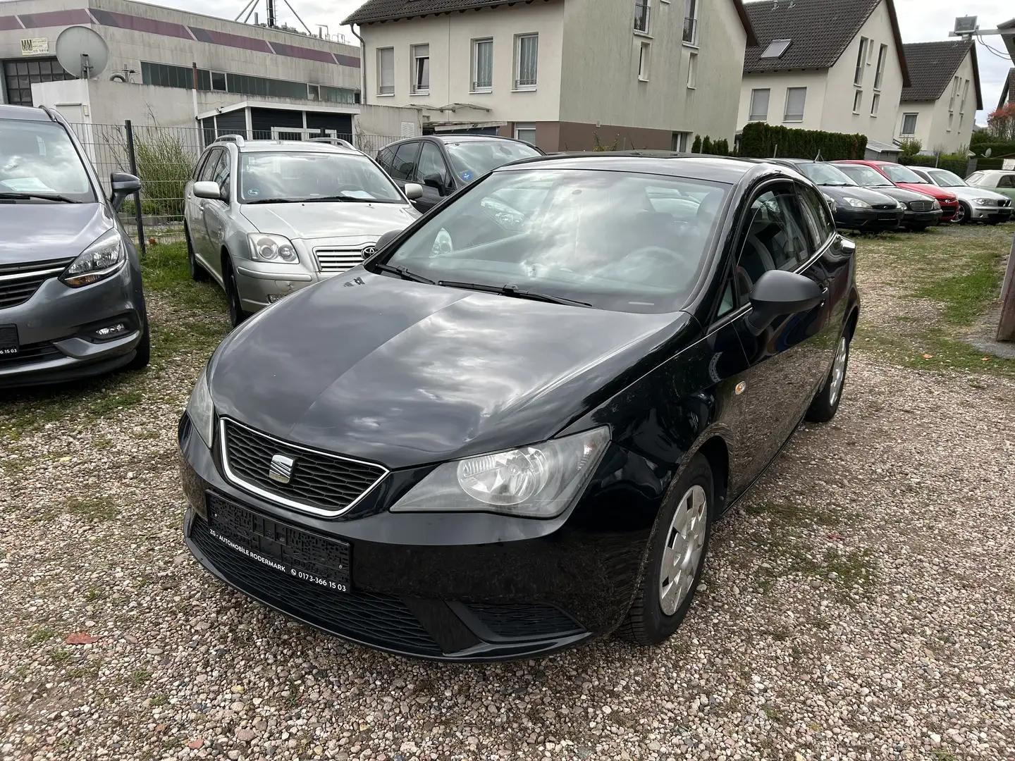 SEAT Ibiza Reference Schwarz - 1