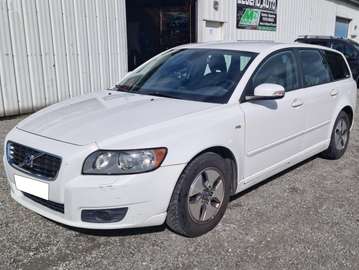 V50 1.6D DRIVe - 110 Summum