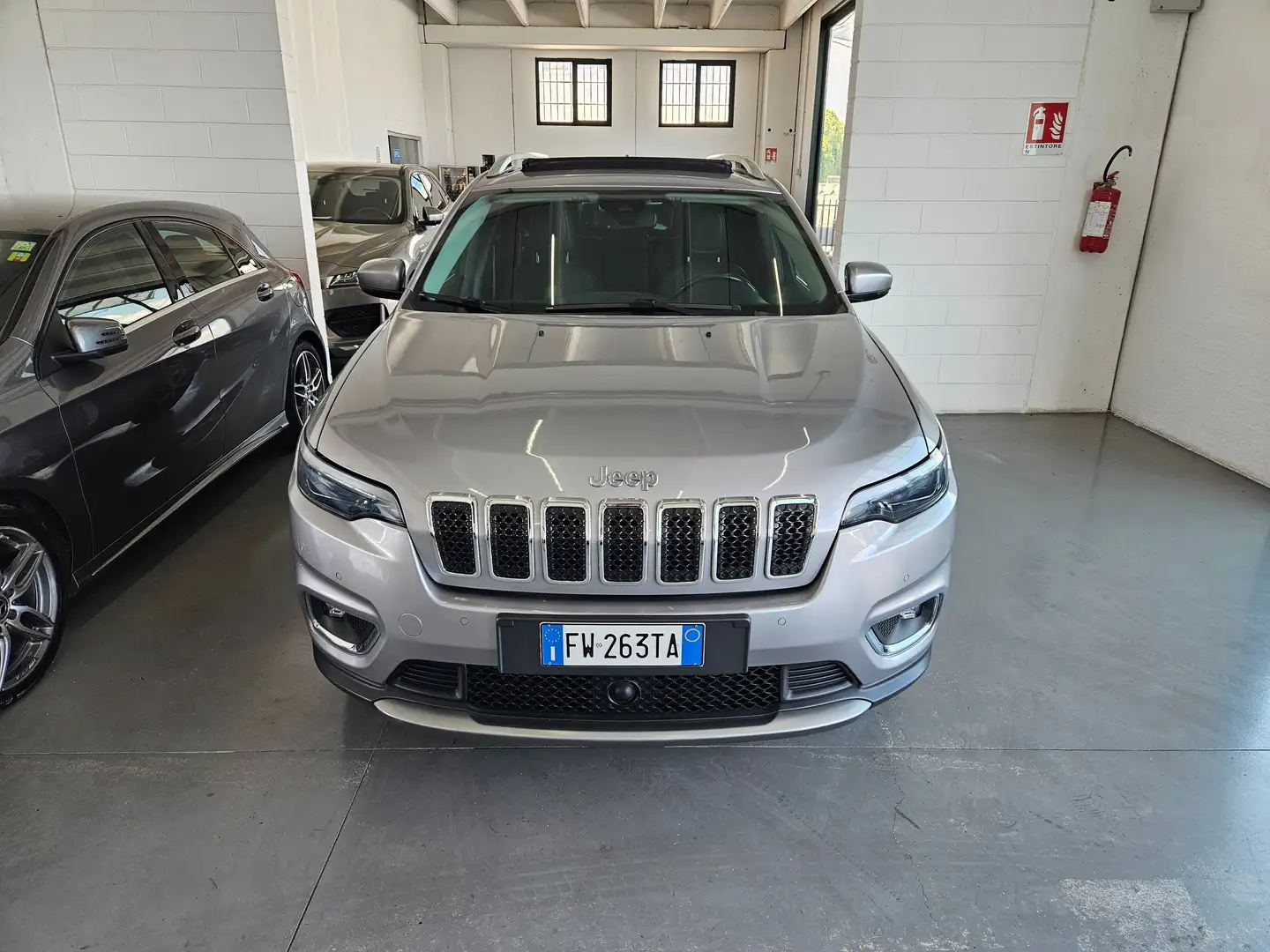 Jeep Cherokee Cherokee V 2018 2.2 mjt Limited 4wd active drive Argent - 2