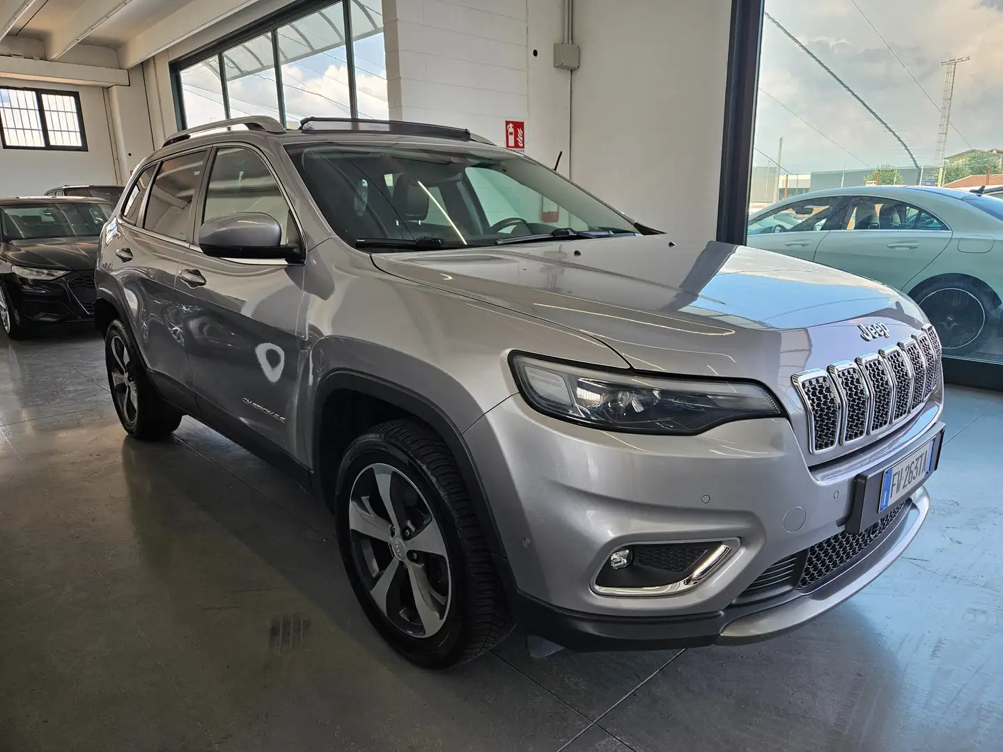 Jeep Cherokee Cherokee V 2018 2.2 mjt Limited 4wd active drive Argent - 1