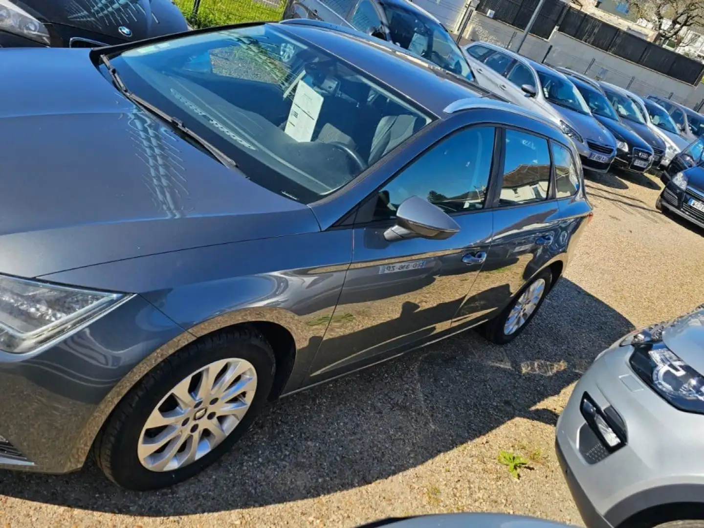 SEAT Leon 1.6 TDI 105 Start/Stop Style Gris - 2