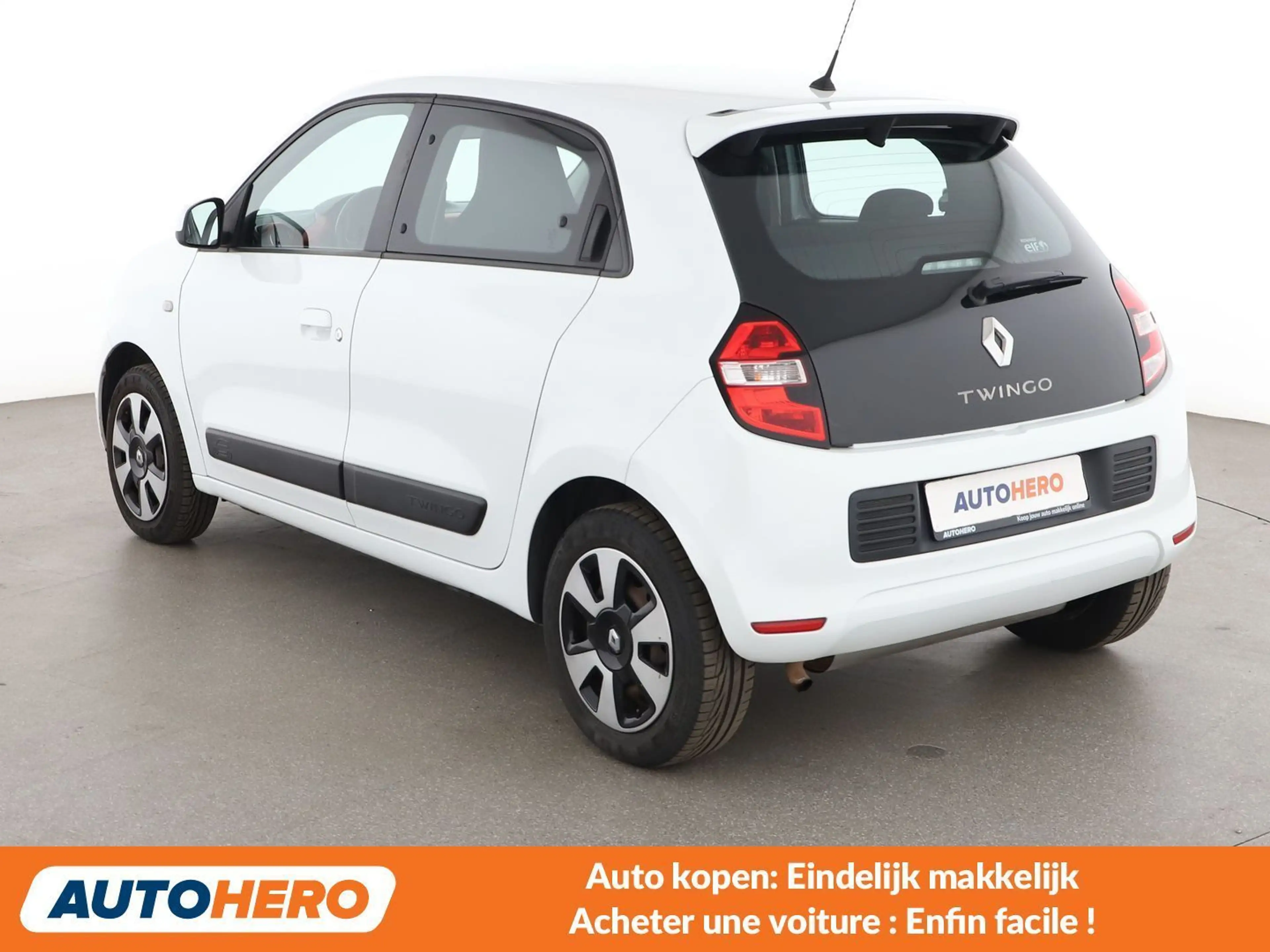 Renault Twingo 1.0 SCe Zen — photo 4