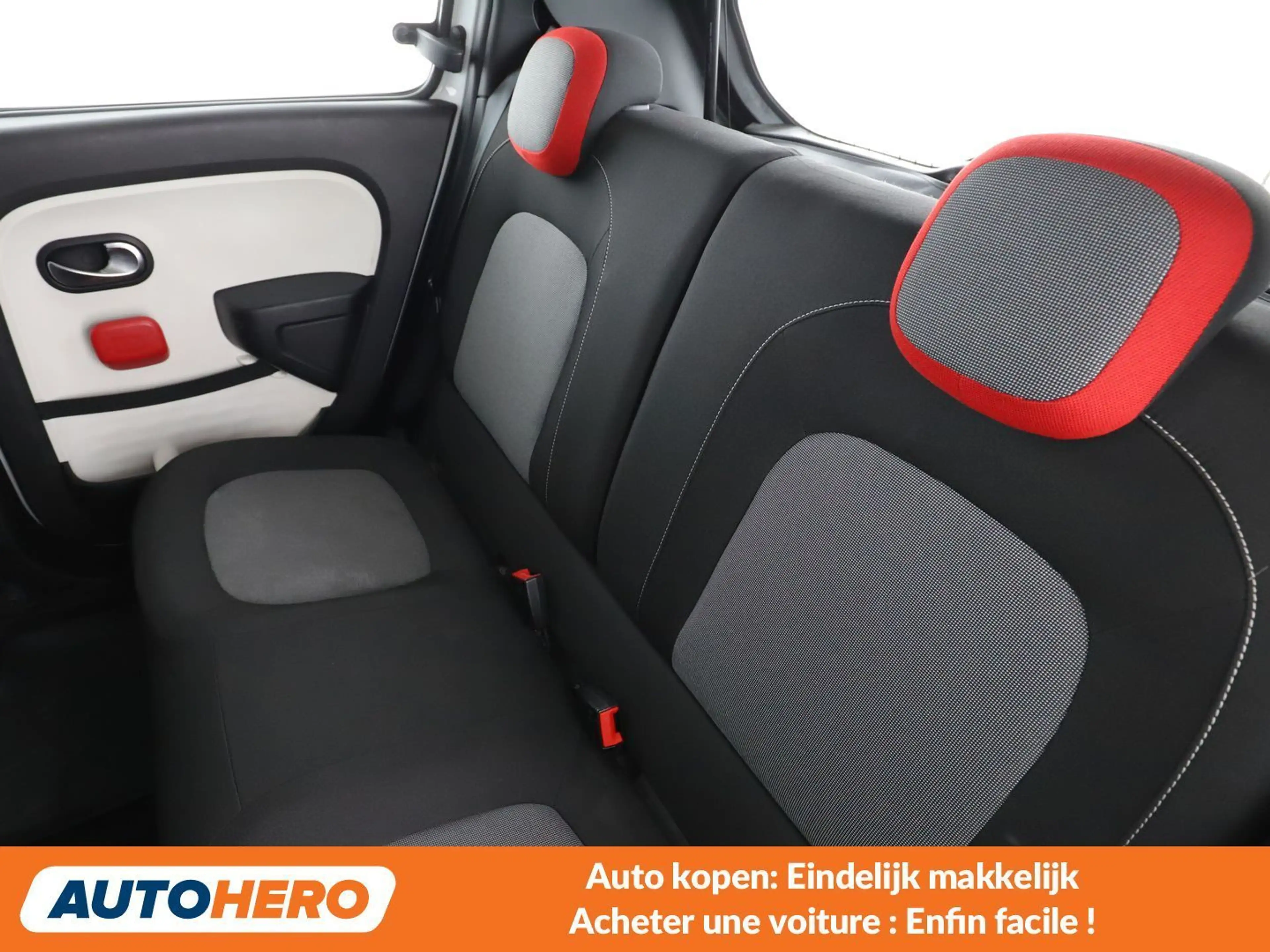 Renault Twingo 1.0 SCe Zen — photo 15