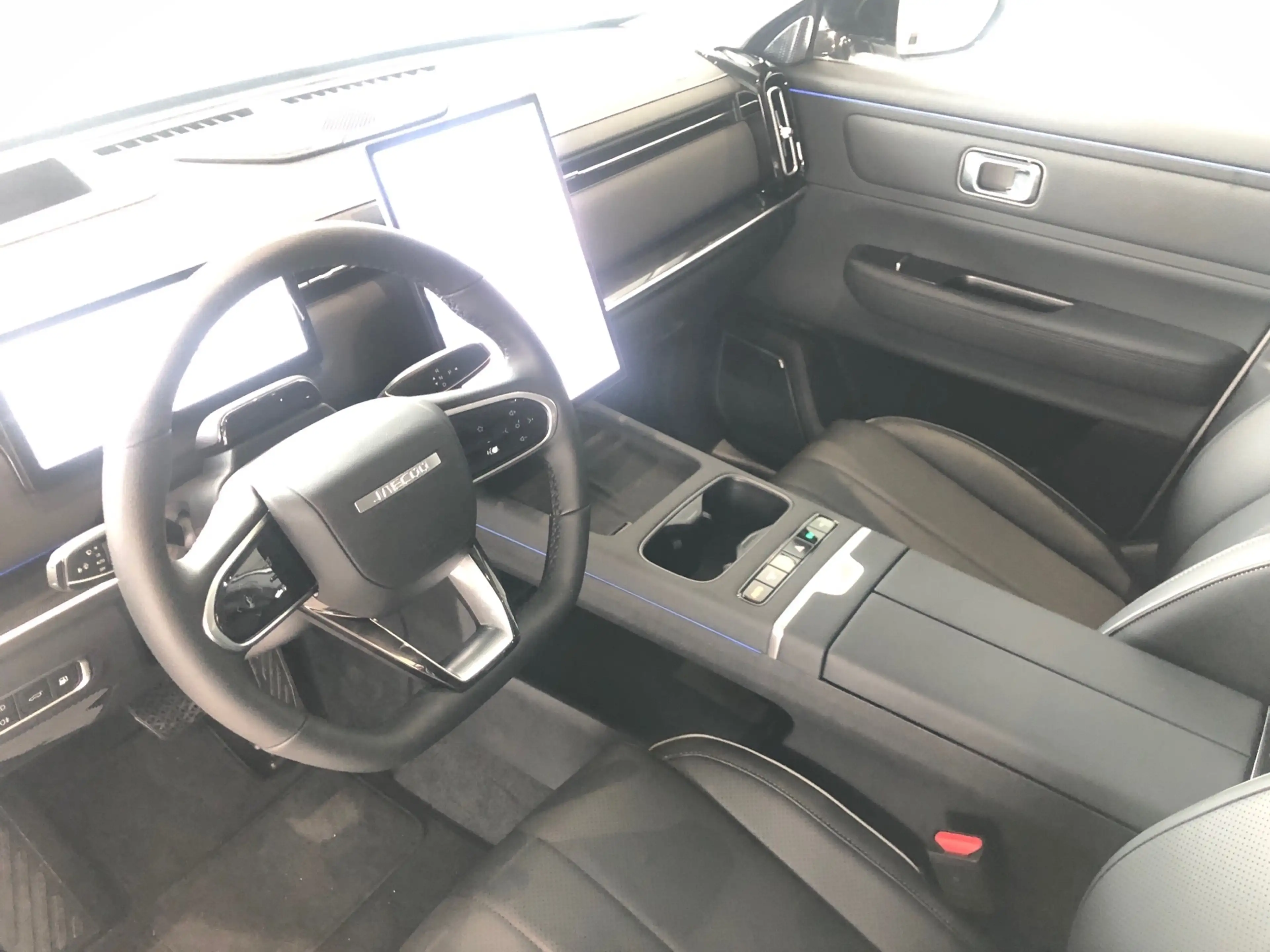 Jaecoo J7 JAECOO 7 Premium Plug-in Hybrid — photo 12