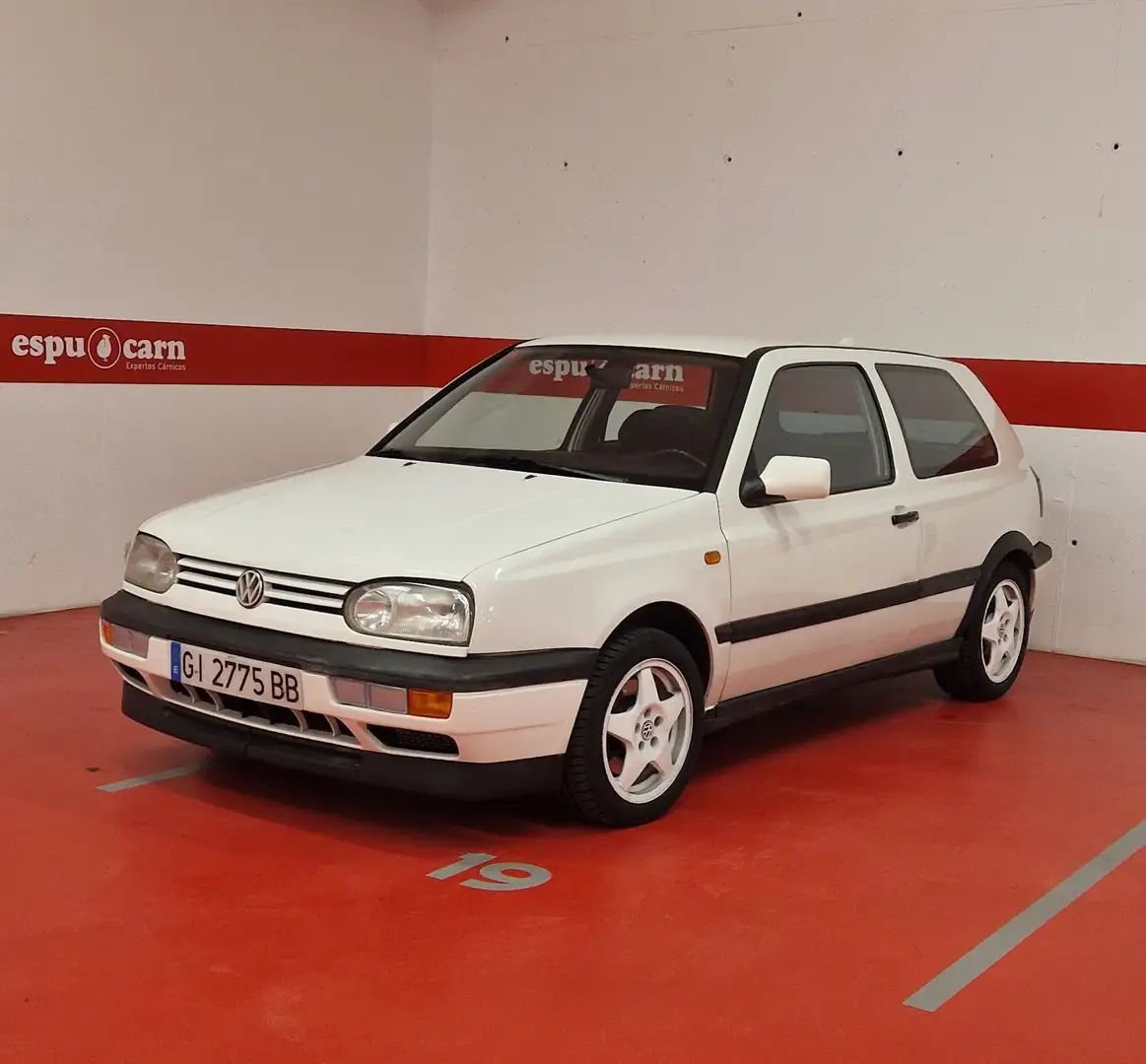 Volkswagen Golf 2.0 GTi Edition - 1