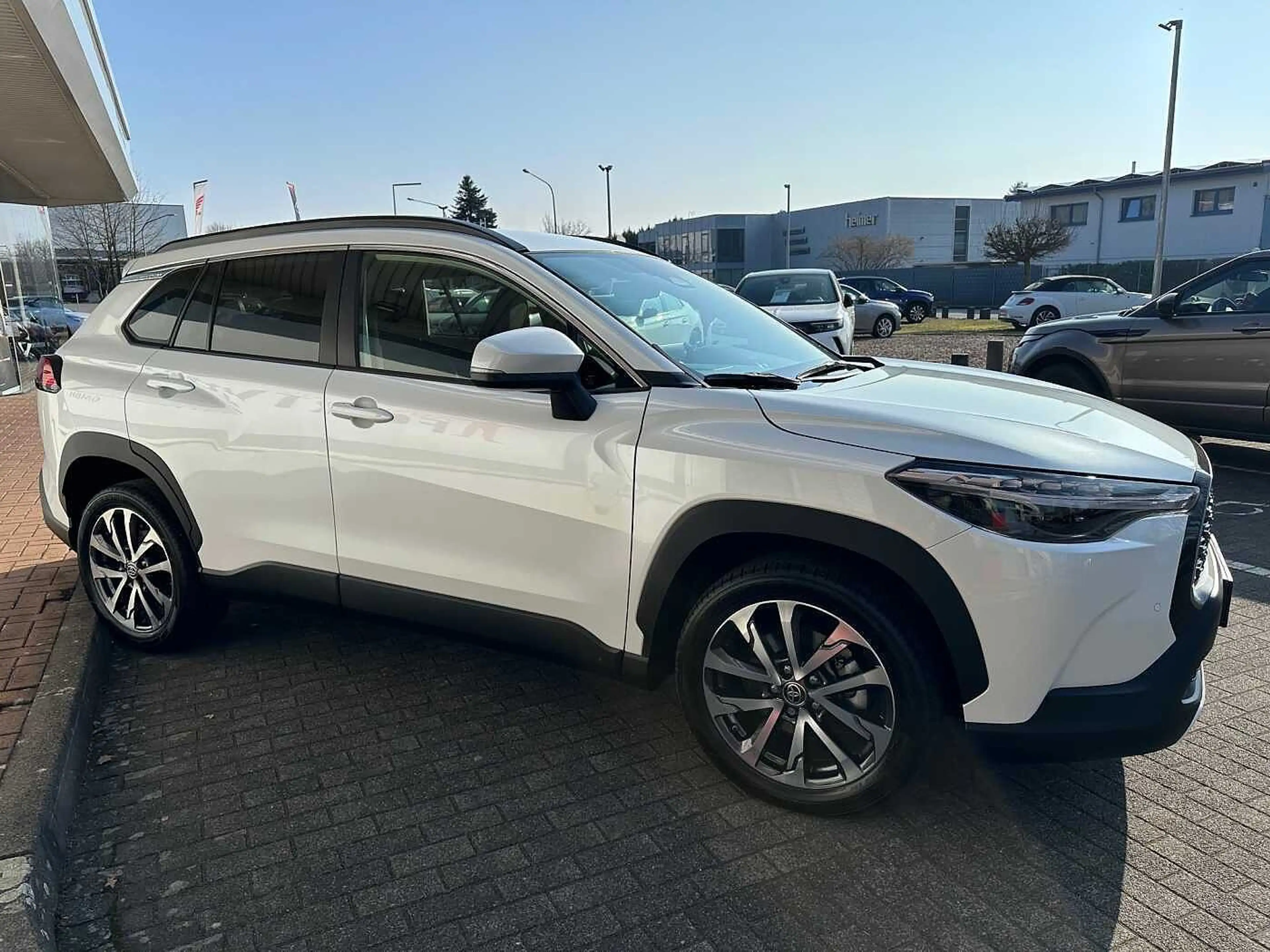 Toyota Corolla Cross 1.8 Hybrid Style - Allwetter, NAVI, LHZ, LED, PDC, — photo 5