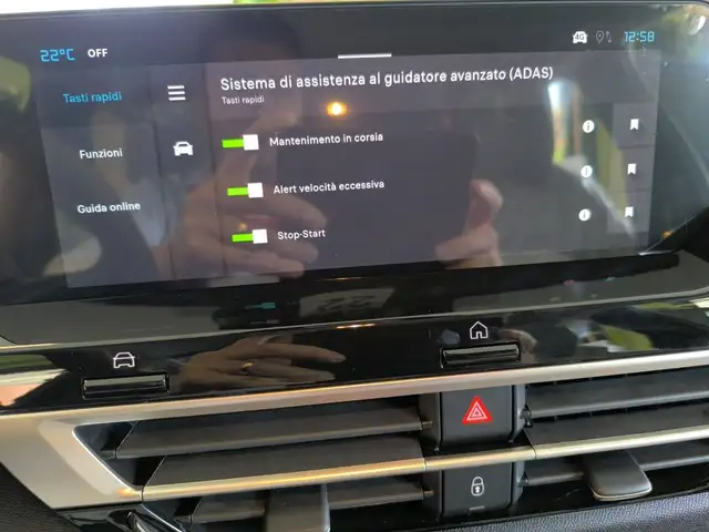 Citroen C4 view 23