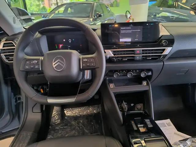 Citroen C4 view 12