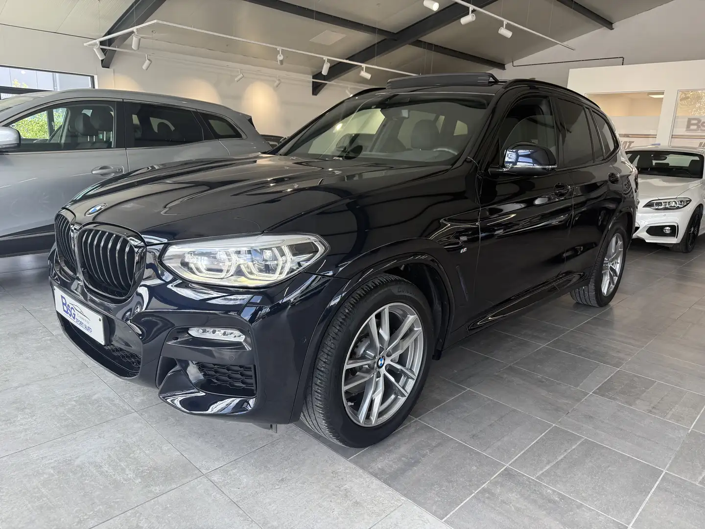 BMW X3 2.0 dA xDrive20//PACK M//pano//cuir//gps//garantie - 1