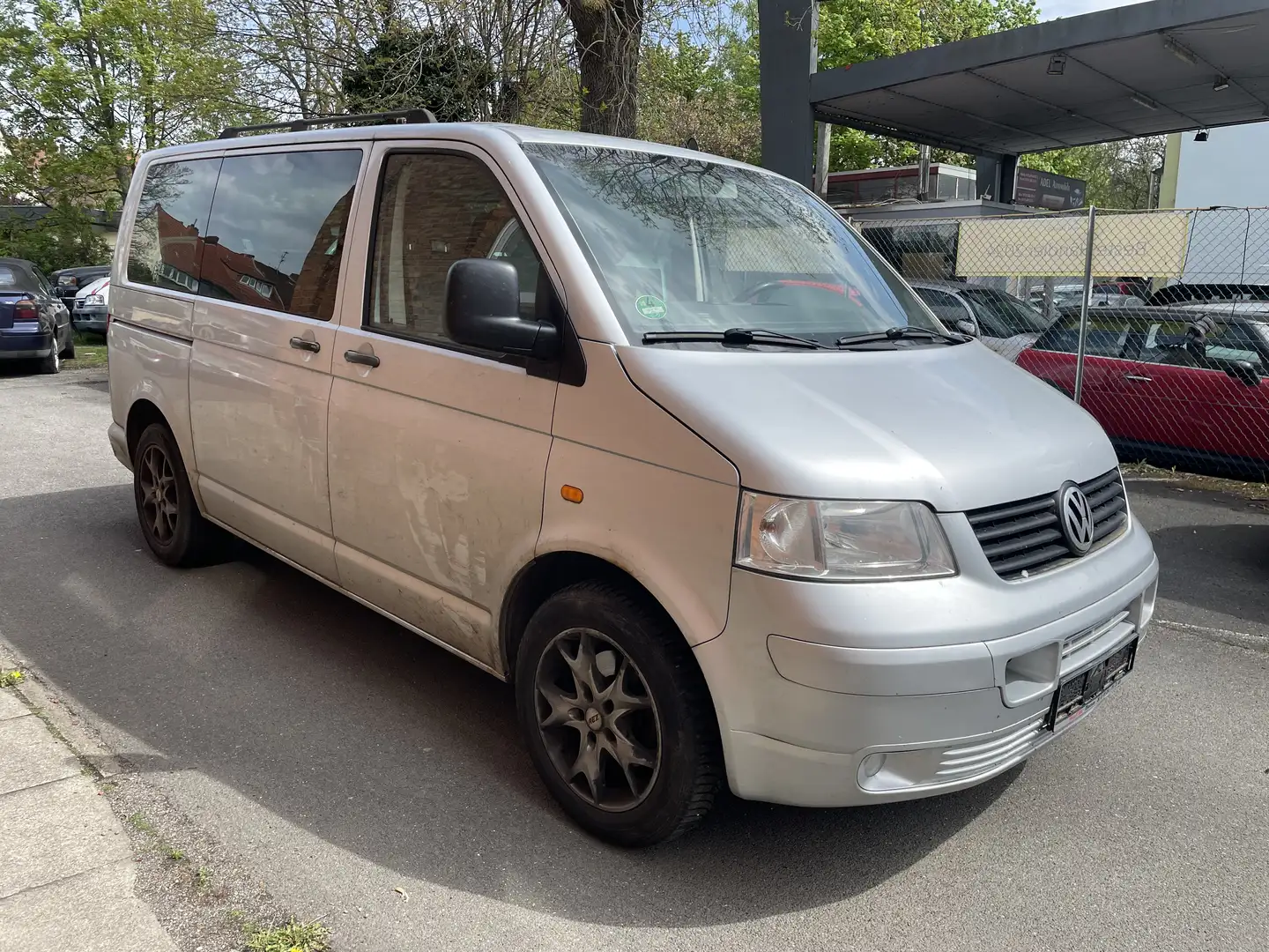 Volkswagen T5 Kombi Kombi Plateado - 2