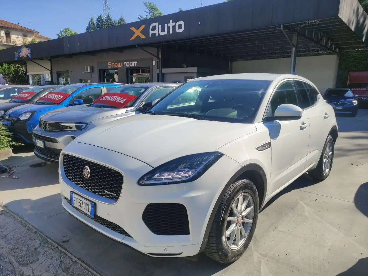 Jaguar E-Pace E-Pace 2.0d i4 R-Dynamic fwd 150cv my19 Blanc - 1