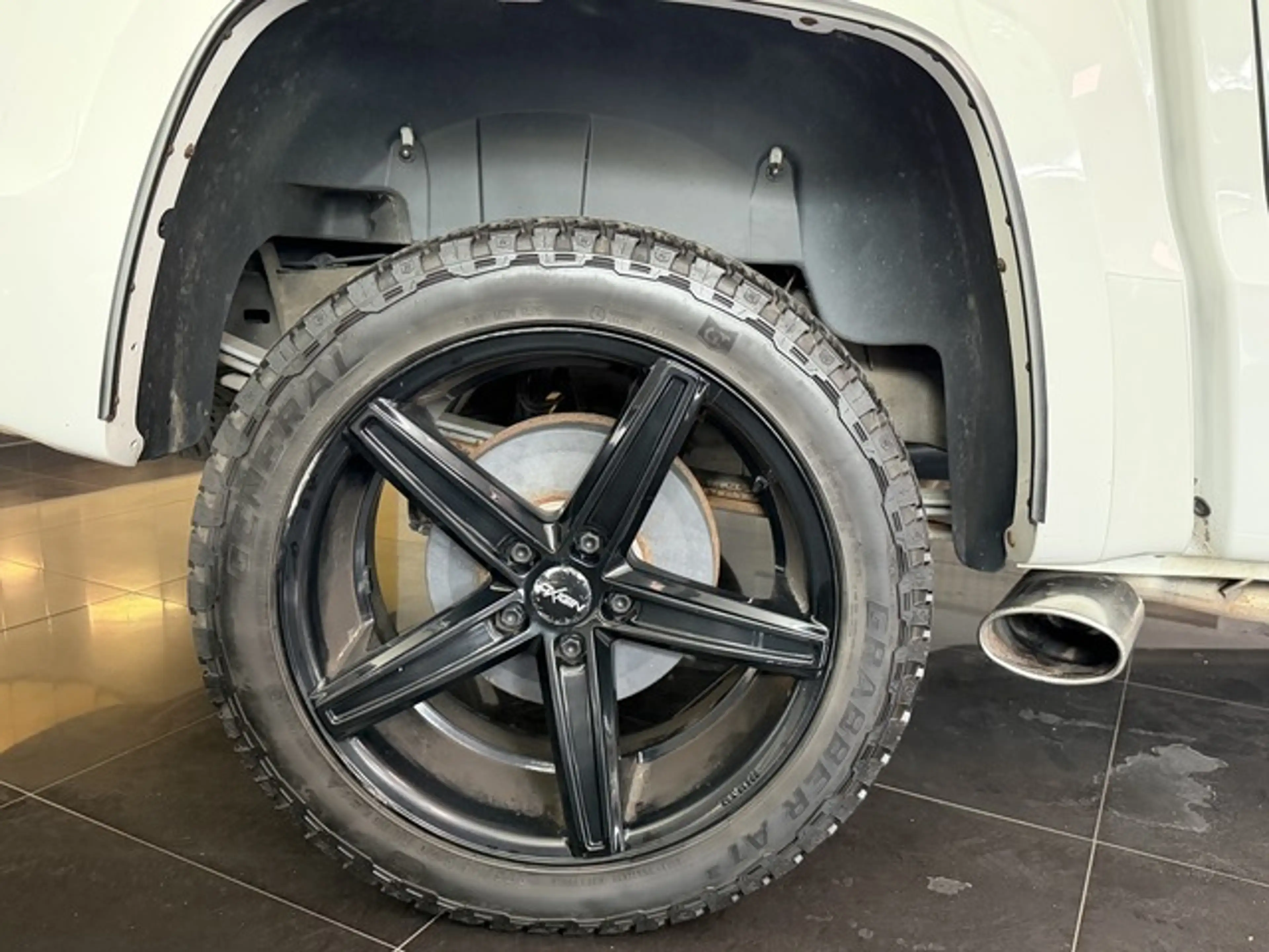 Volkswagen Amarok Highline DoubleCab 4Motion — photo 4