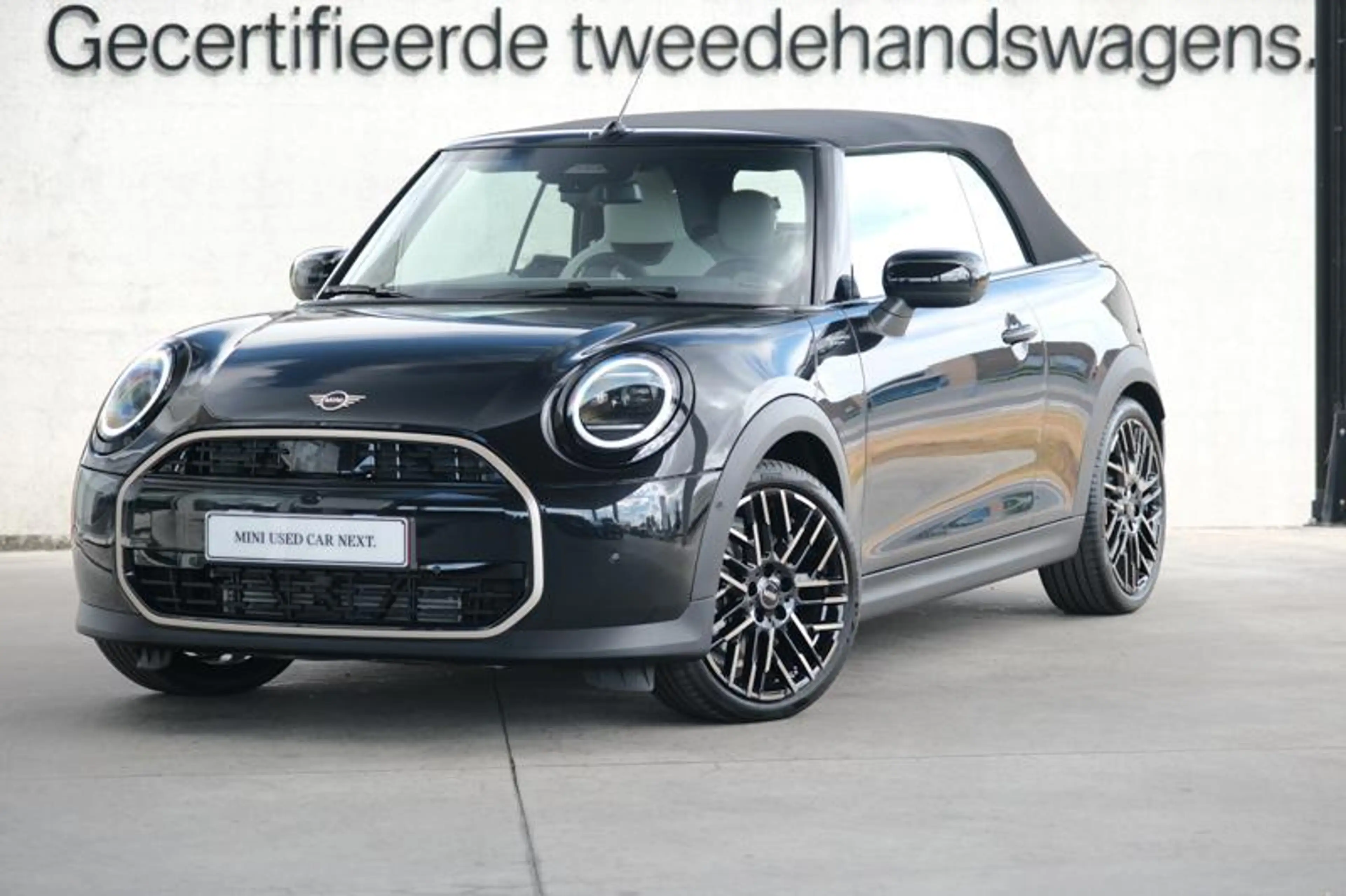 MINI Cooper Cabrio Cooper C Cabrio Favoured | H&K | HUD | PARK + | — photo 10