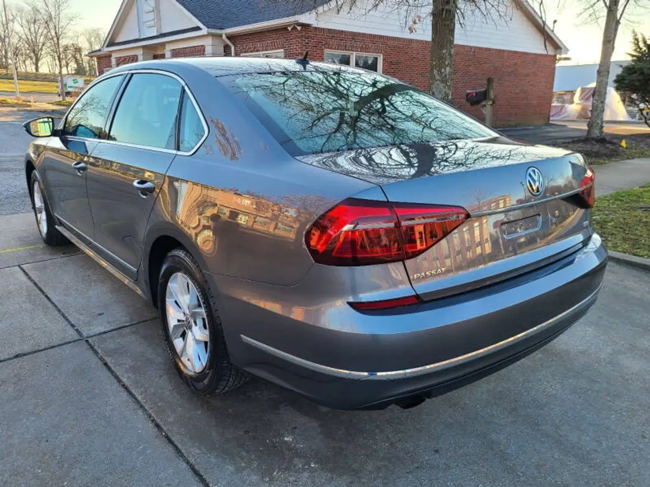 Volkswagen Passat снимка Volkswagen Passat
