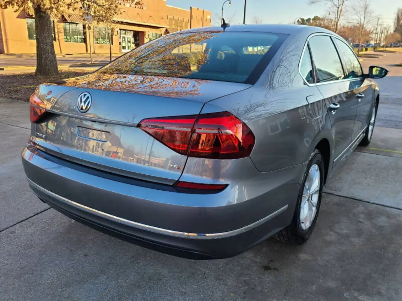 Volkswagen Passat снимка Volkswagen Passat