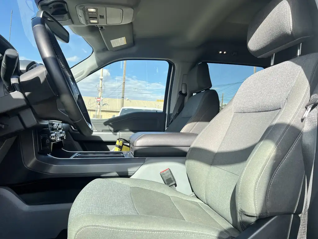 2025 Ford F-150 XLT SuperCrew 145 | Zone Lighting | SYNC 4 | Pro T — photo 8
