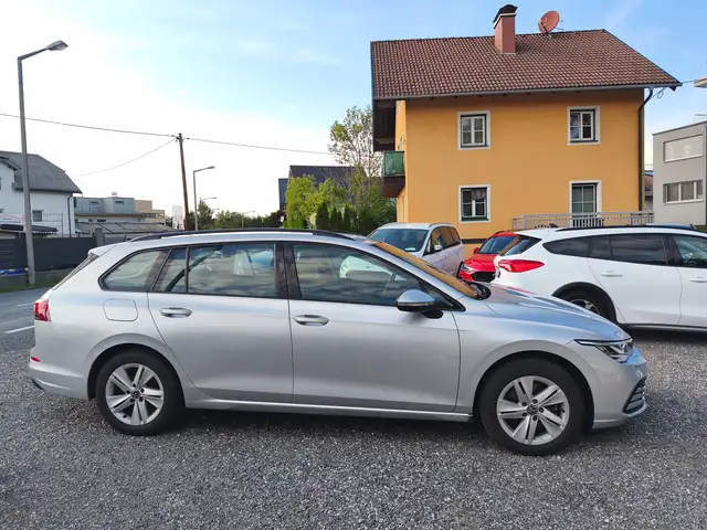 Volkswagen Golf view 6
